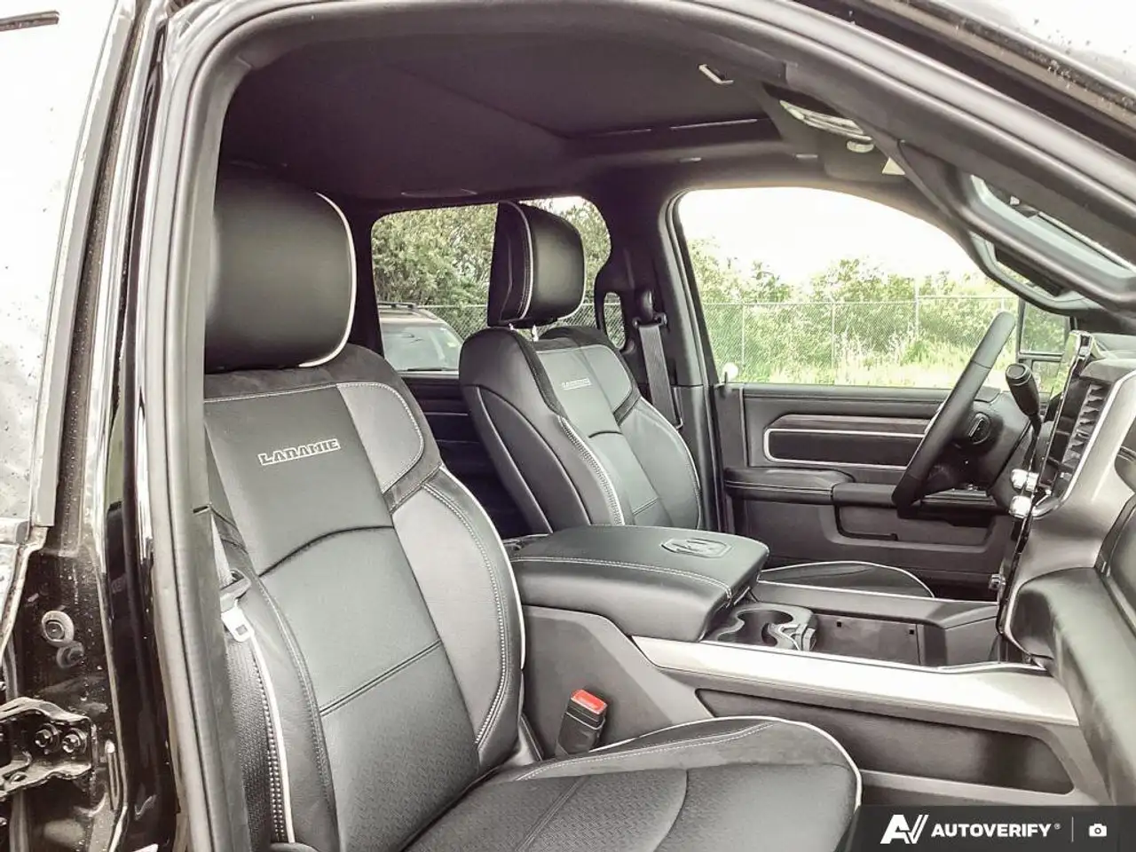 RAM 3500 снимка RAM 3500