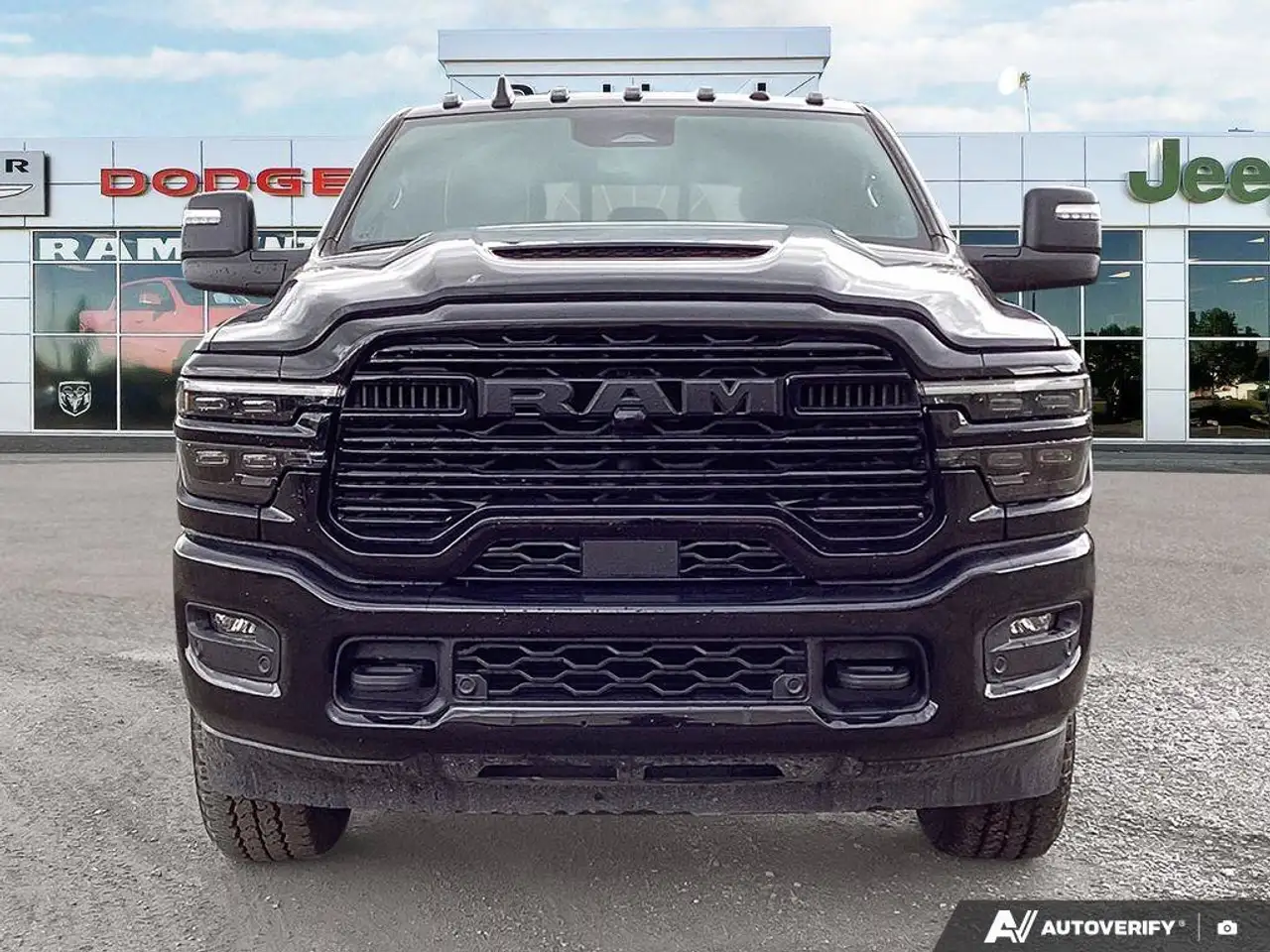 RAM 3500 снимка RAM 3500