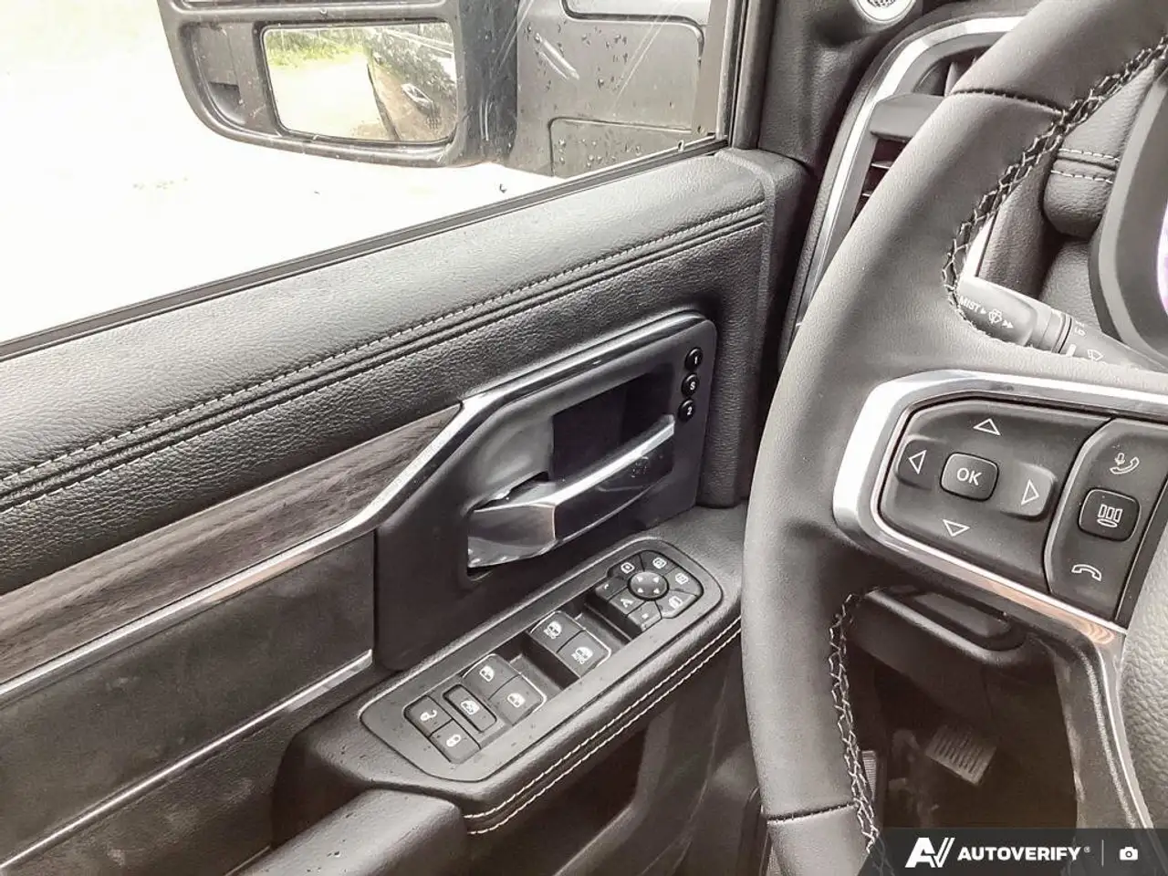 RAM 3500 снимка RAM 3500