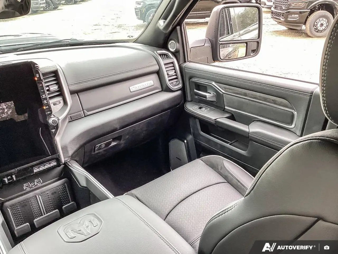 RAM 3500 снимка RAM 3500