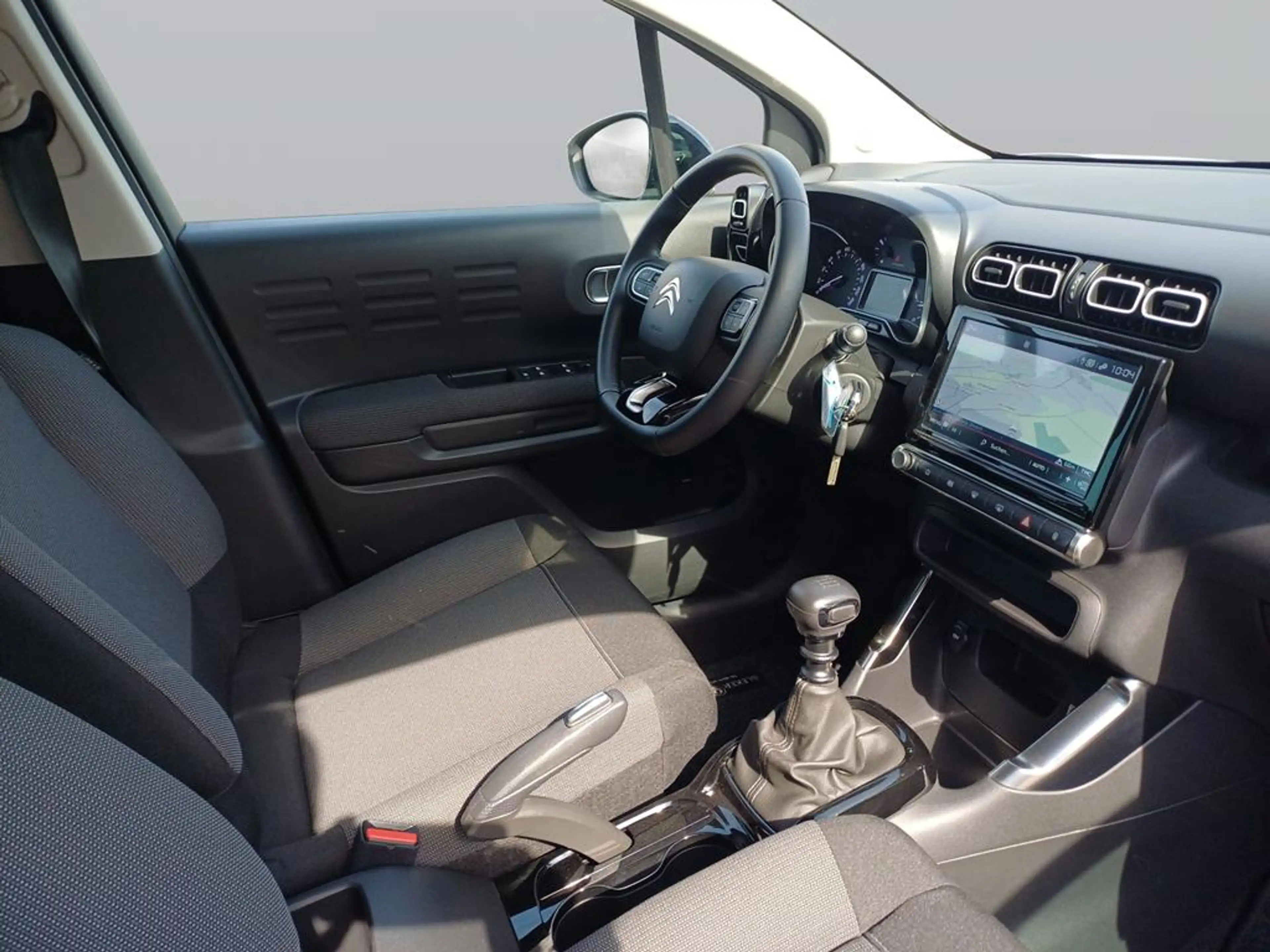 Citroen C3 Aircross PureTech 110 S&S Shine — photo 10