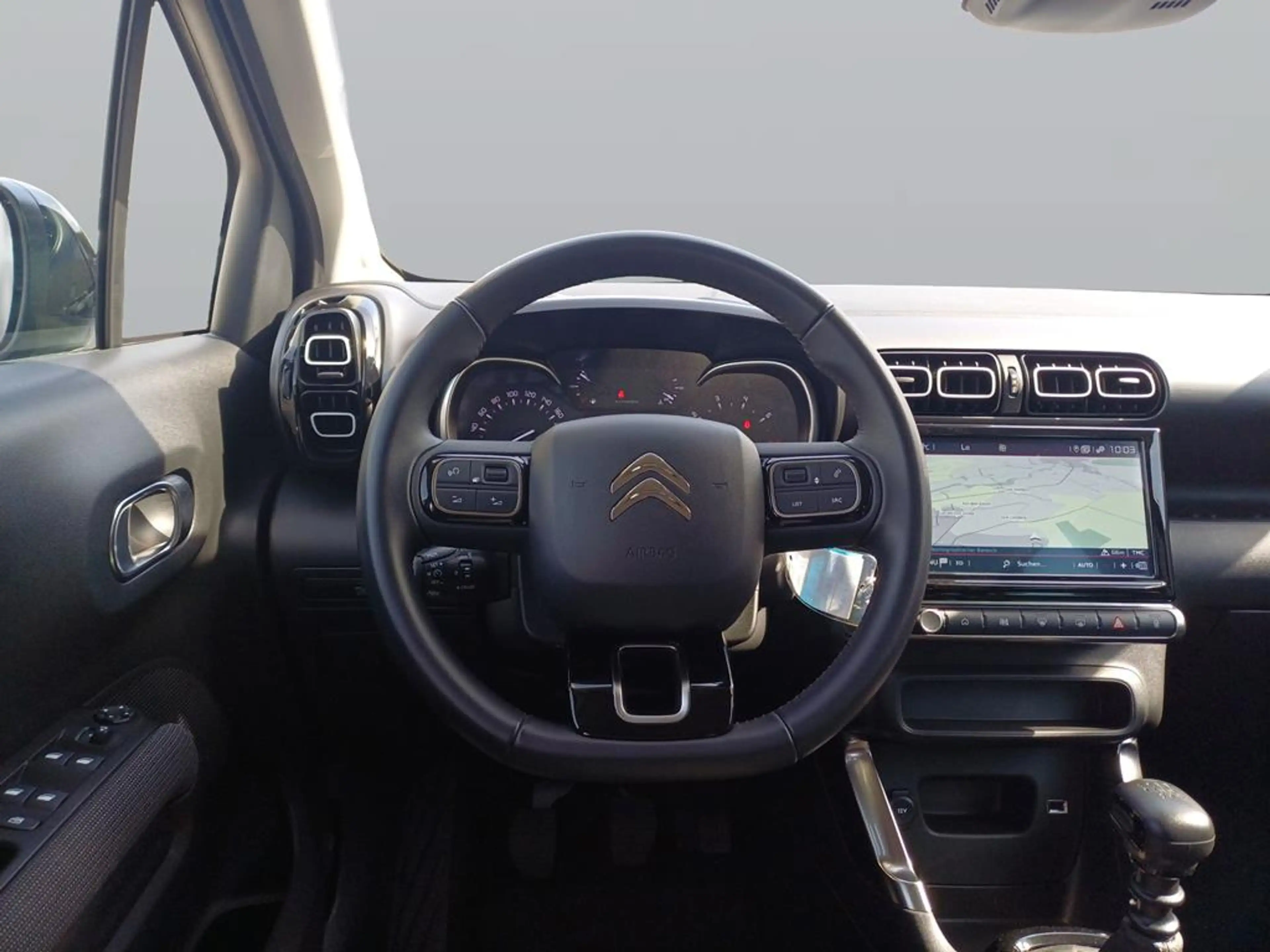 Citroen C3 Aircross PureTech 110 S&S Shine — photo 12