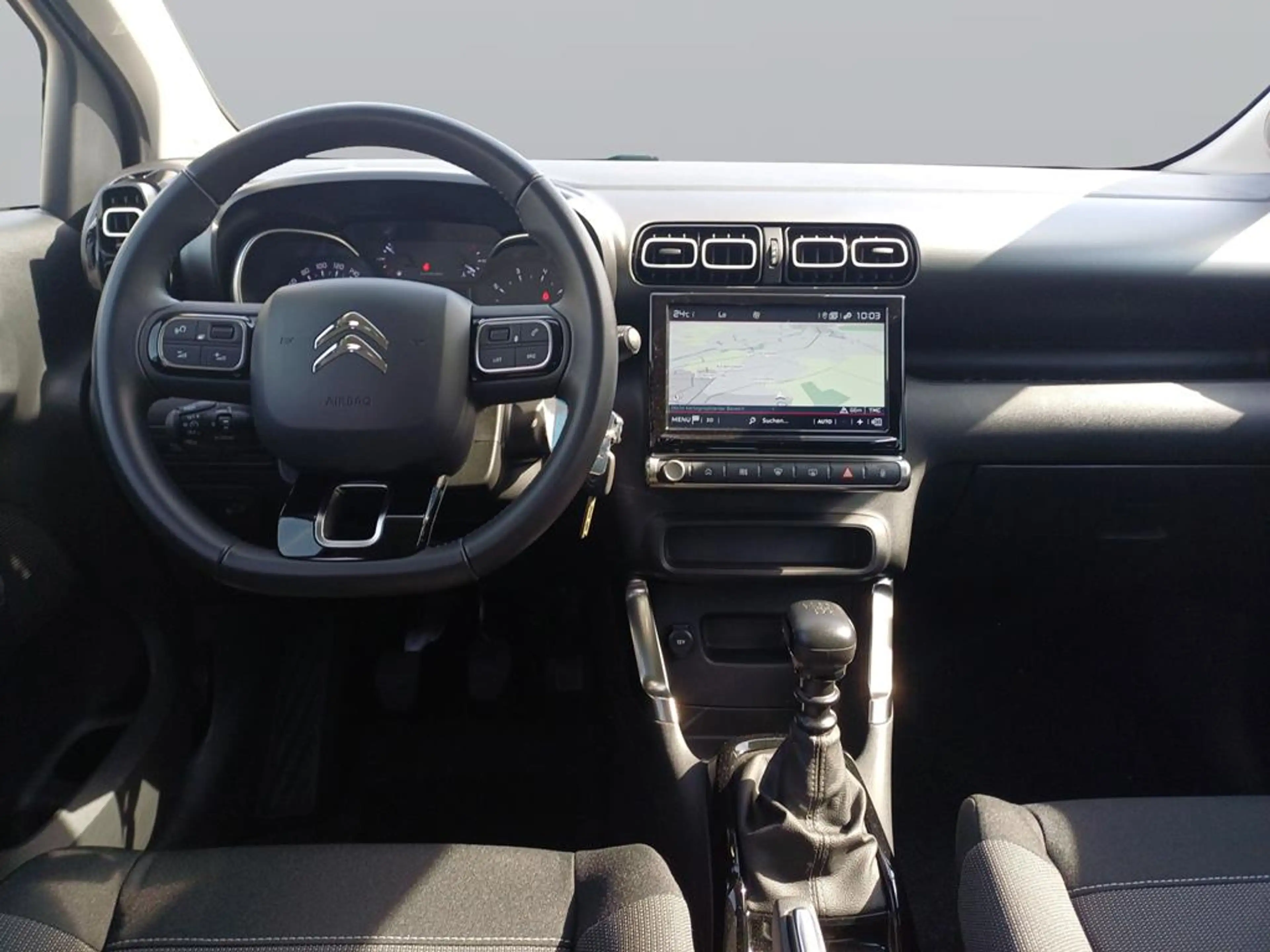 Citroen C3 Aircross PureTech 110 S&S Shine — photo 9