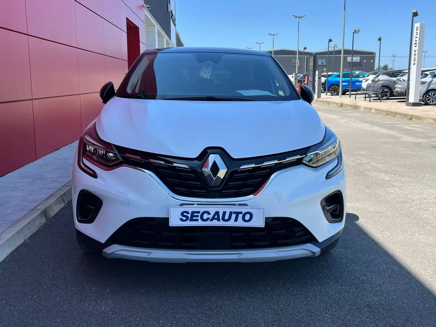 Renault Captur 1.6 E-TECH Hybrid Intens - 1
