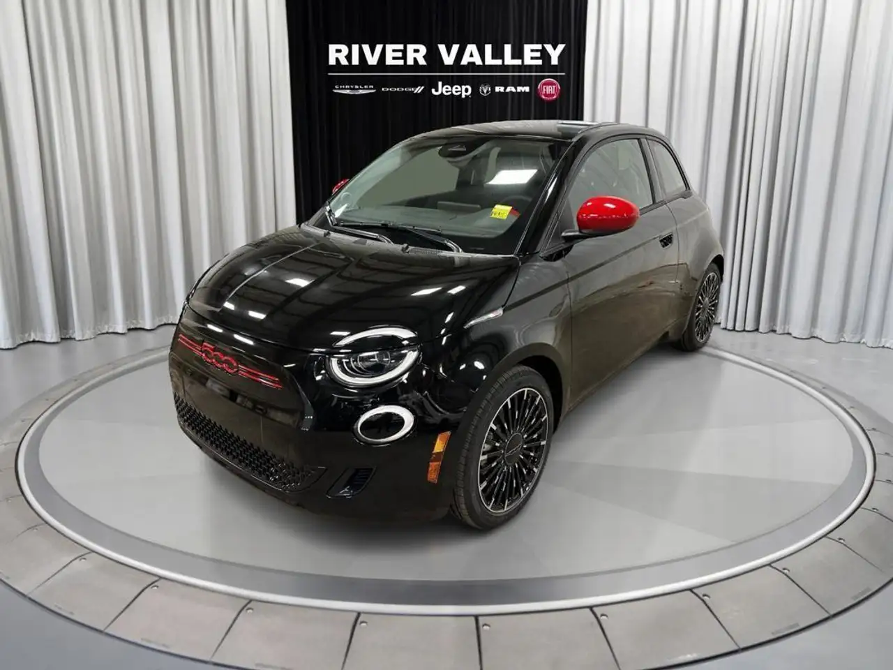 Fiat 500e снимка Fiat 500e
