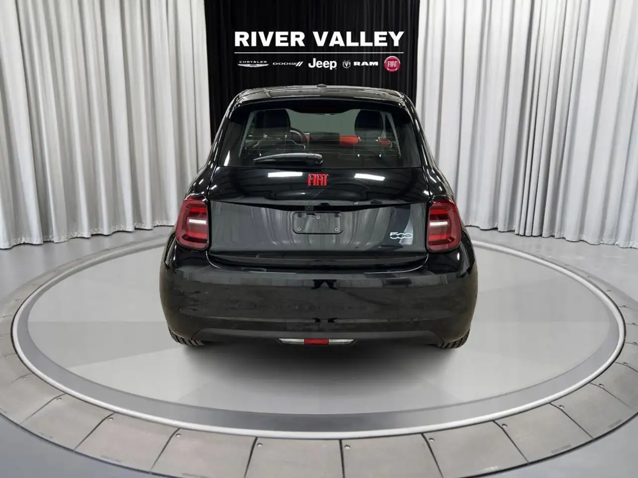 Fiat 500e снимка Fiat 500e