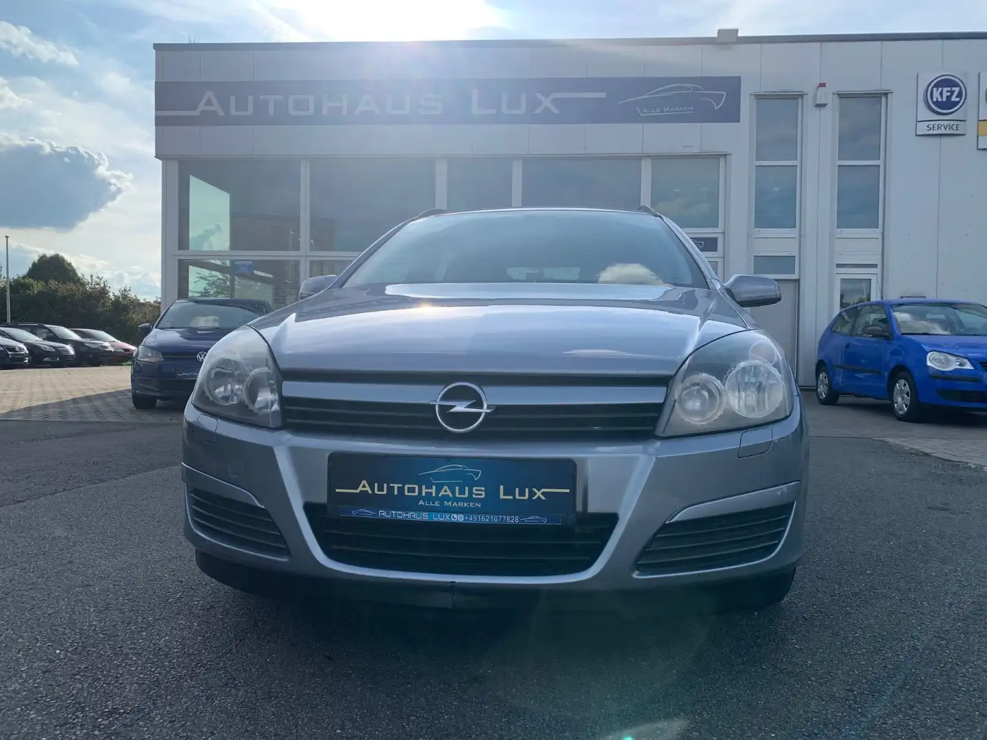 Opel Astra H Caravan Edition 1.6/Autotmatik Silber - 1