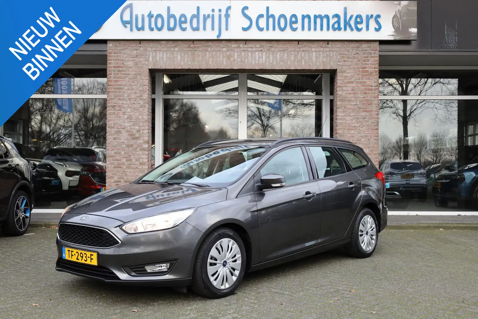 Ford Focus Wagon 1.0 STOELVERW. CRUISE NAVI DAB BT-TELEFOONVE Grijs - 1