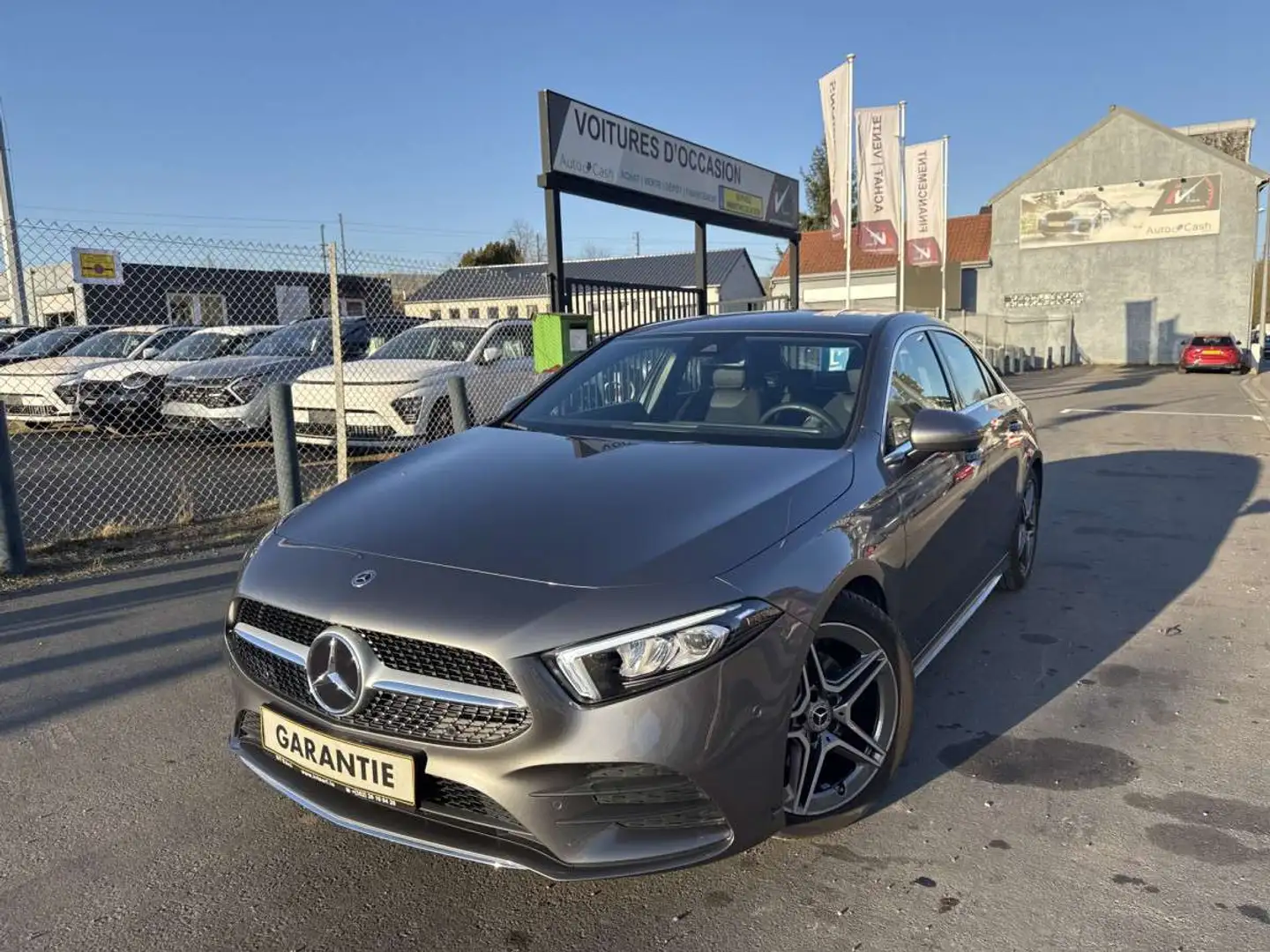Mercedes-Benz A 180 AMG-LINE 136CV Gris - 1