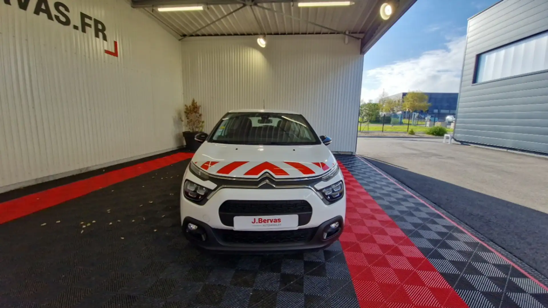 Citroen C3 SOCIETE BLUEHDI 100 SS FEEL Blanc - 2