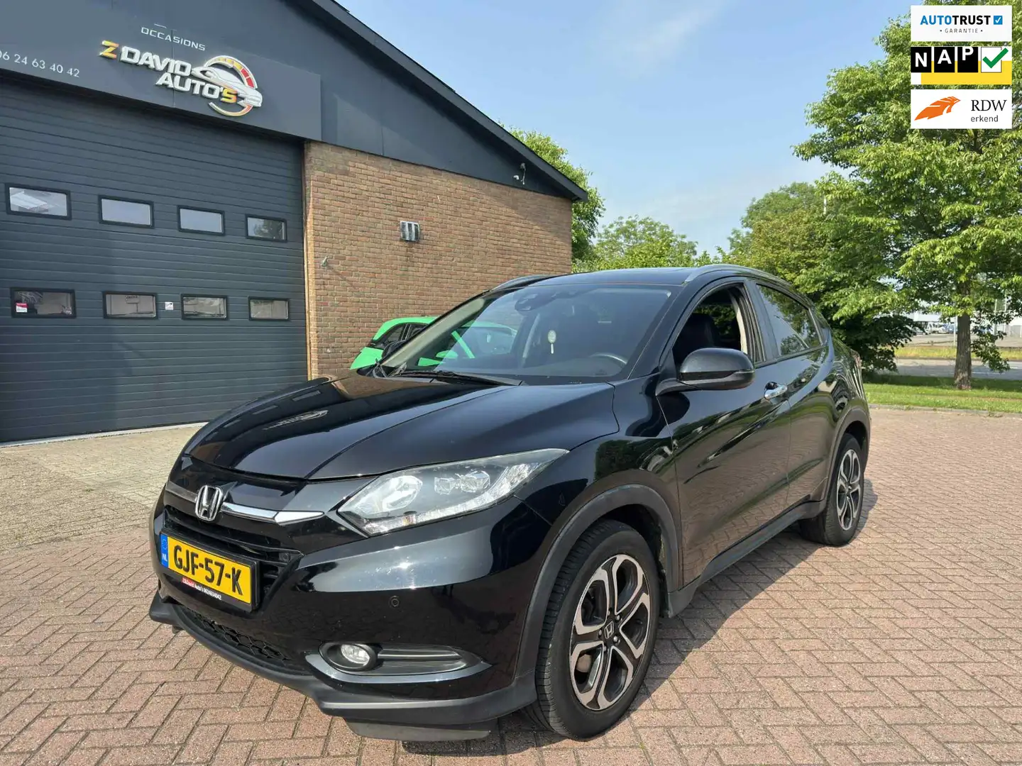 Honda HR-V 1.5 i-VTEC Executive Automaat \ Panorama \ Camera Černá - 1