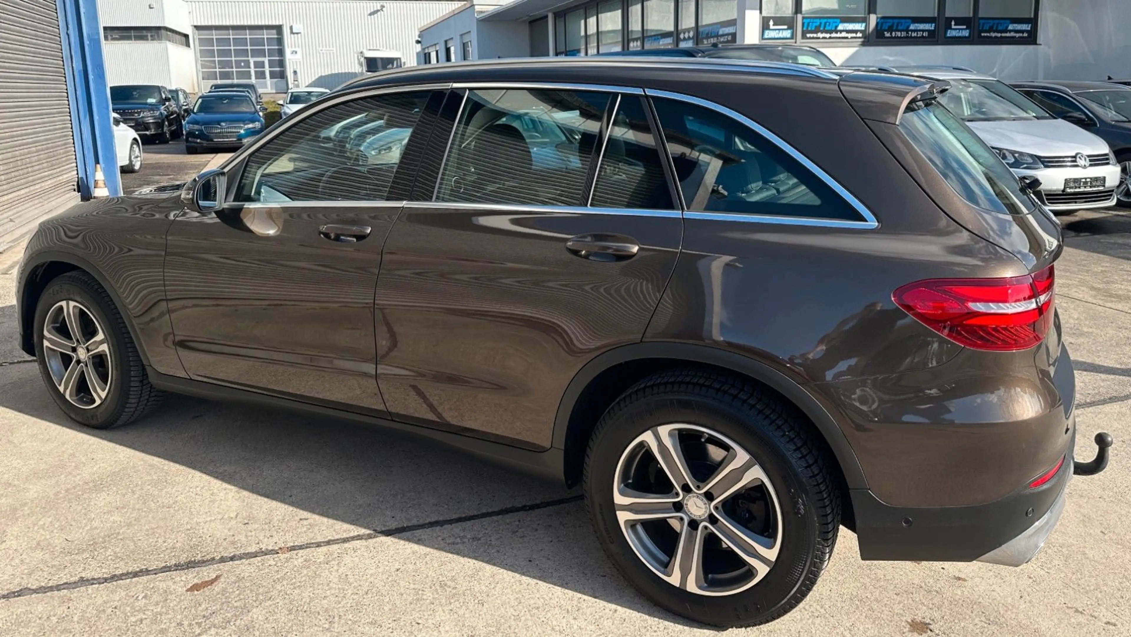 Mercedes-Benz GLC 220 d 4Matic*LED*AHK*NAVI*KAMERA*LEDER* — photo 3