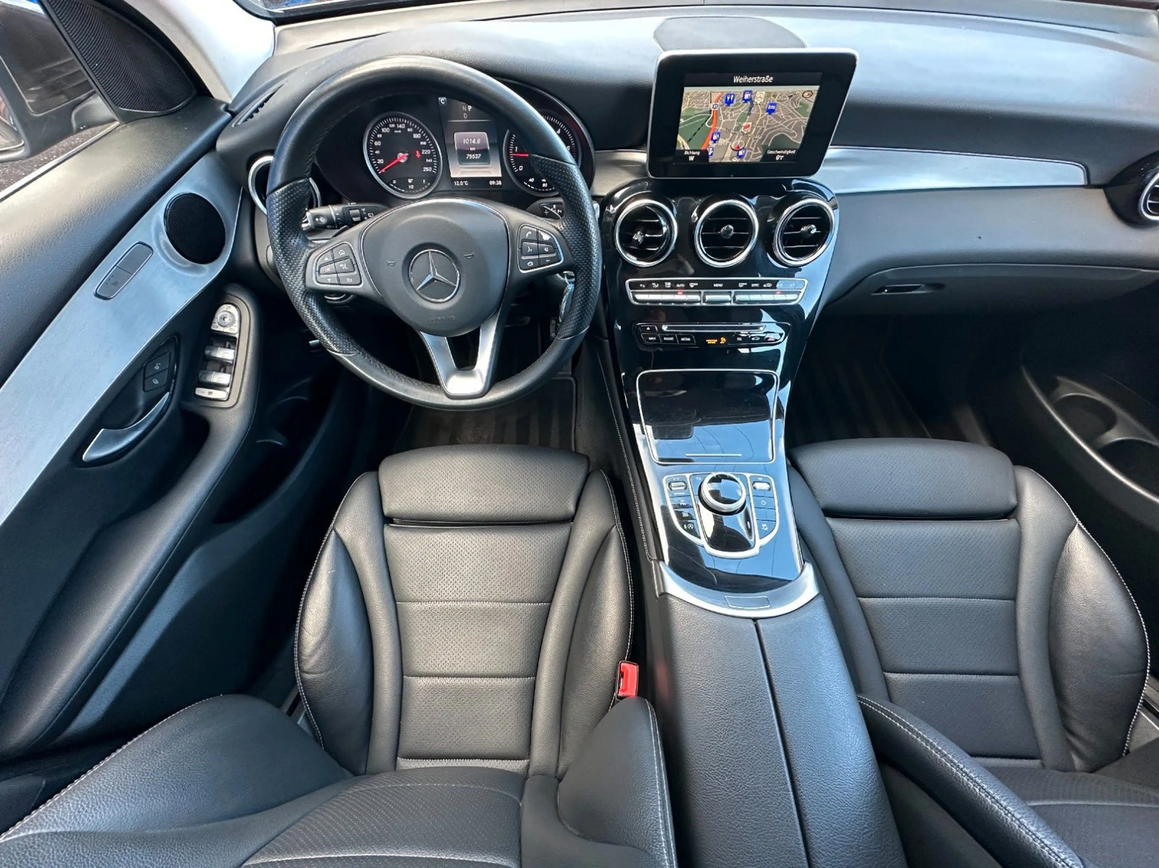 Mercedes-Benz GLC 220 d 4Matic*LED*AHK*NAVI*KAMERA*LEDER* — photo 11