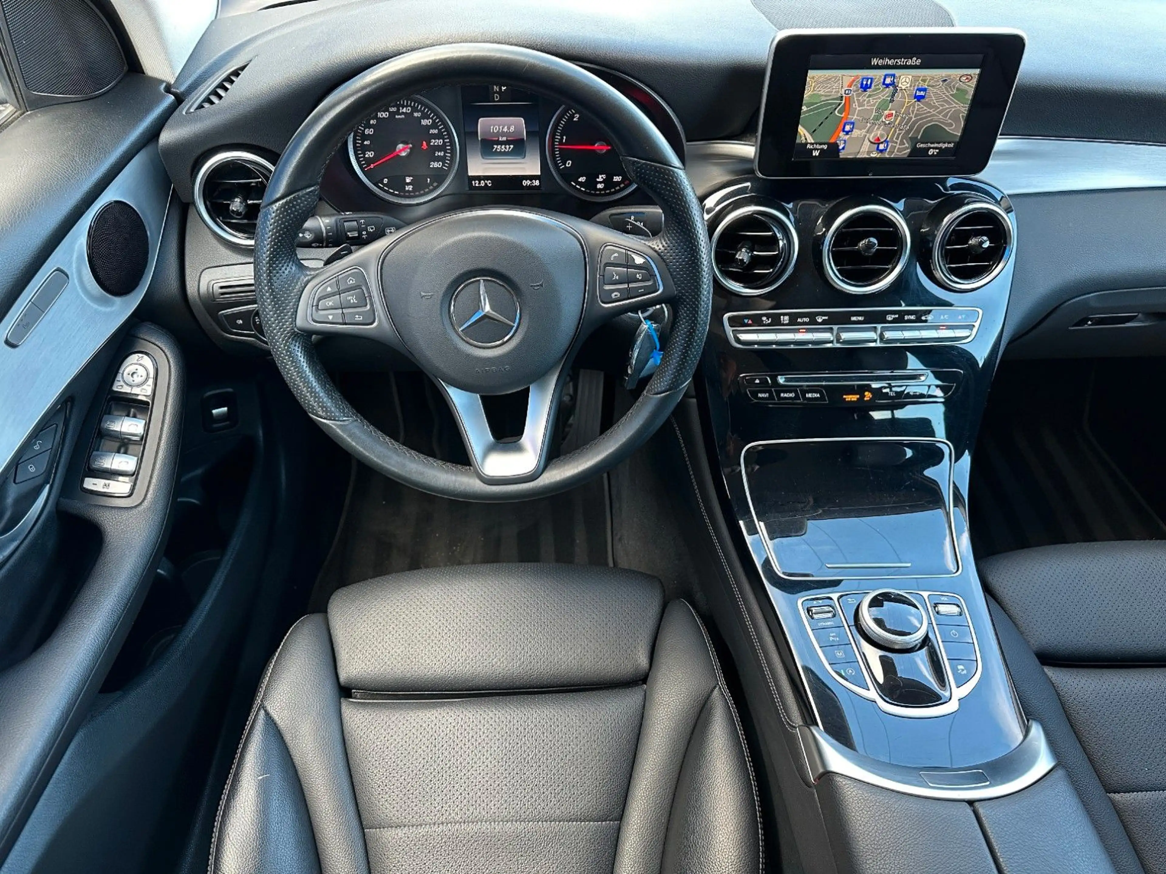 Mercedes-Benz GLC 220 d 4Matic*LED*AHK*NAVI*KAMERA*LEDER* — photo 12