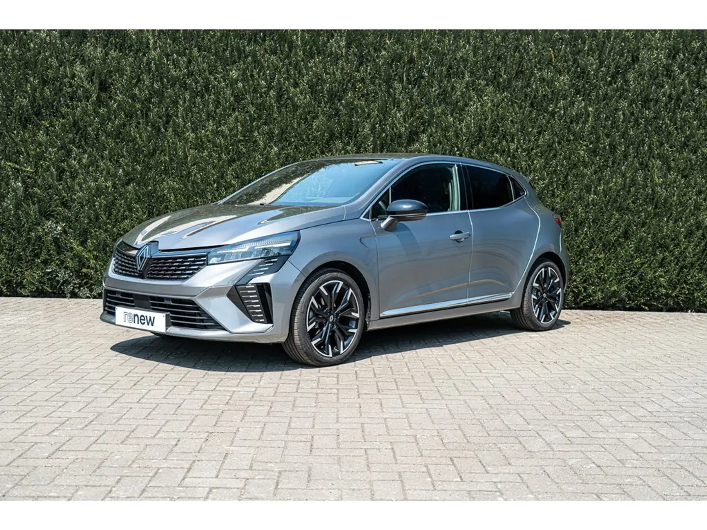 Renault Clio TECHNO TCe 90pk PDC-ARICO-NAVI Gris - 2