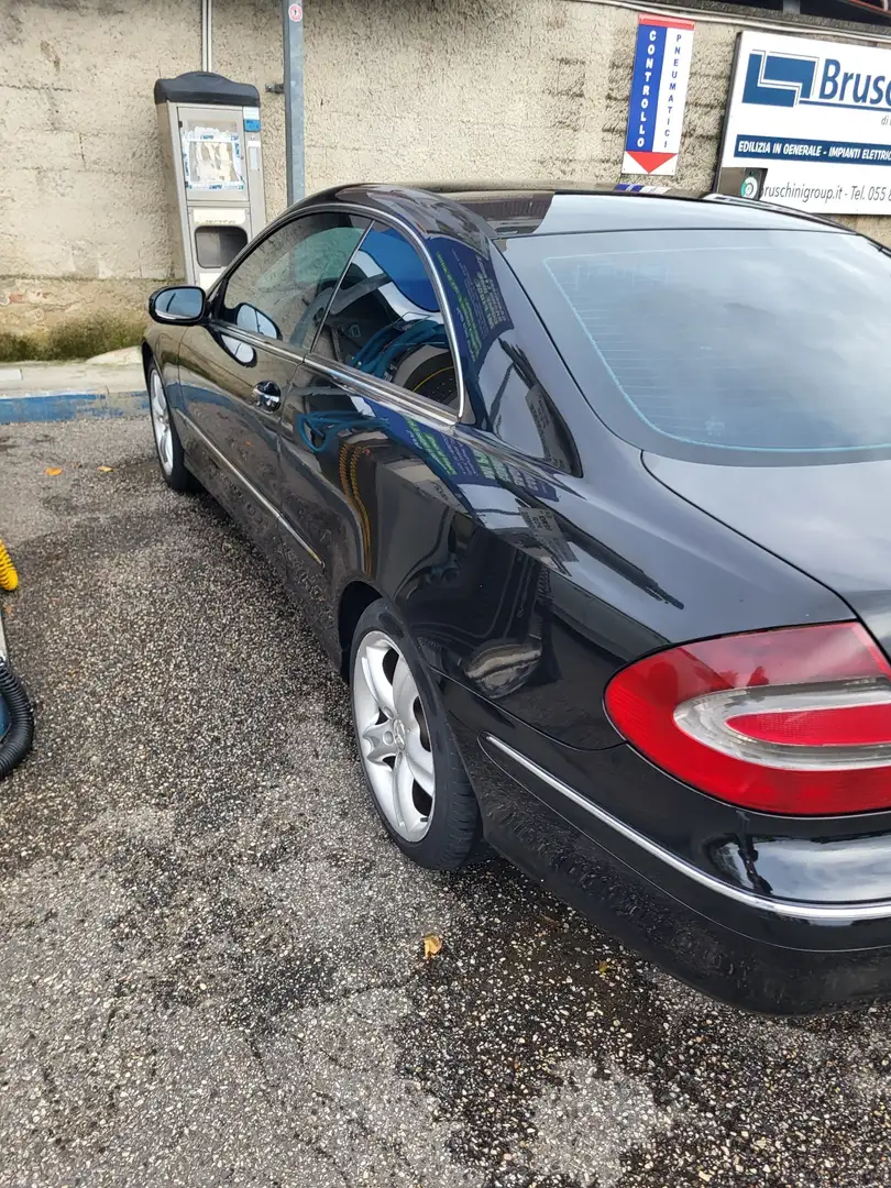 Mercedes-Benz 270 Fekete - 2