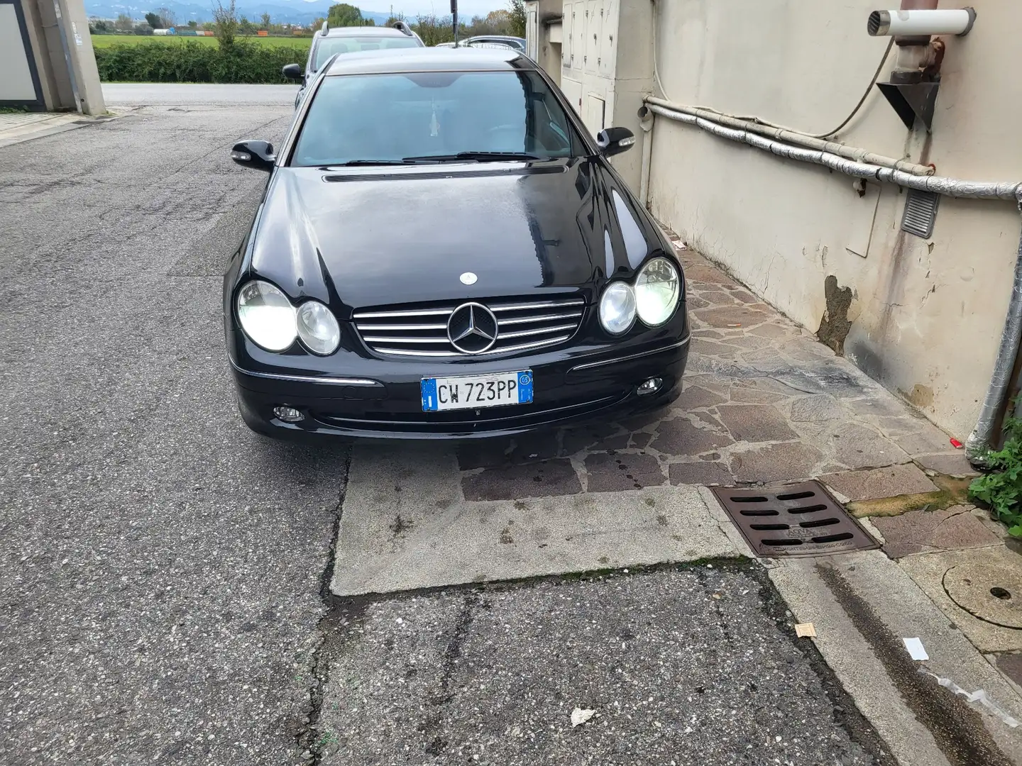 Mercedes-Benz 270 Fekete - 1