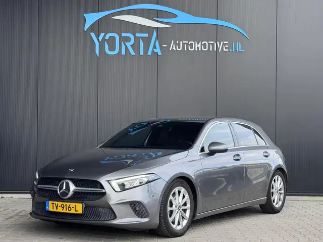 Mercedes-Benz A 200 Business Solution AMG