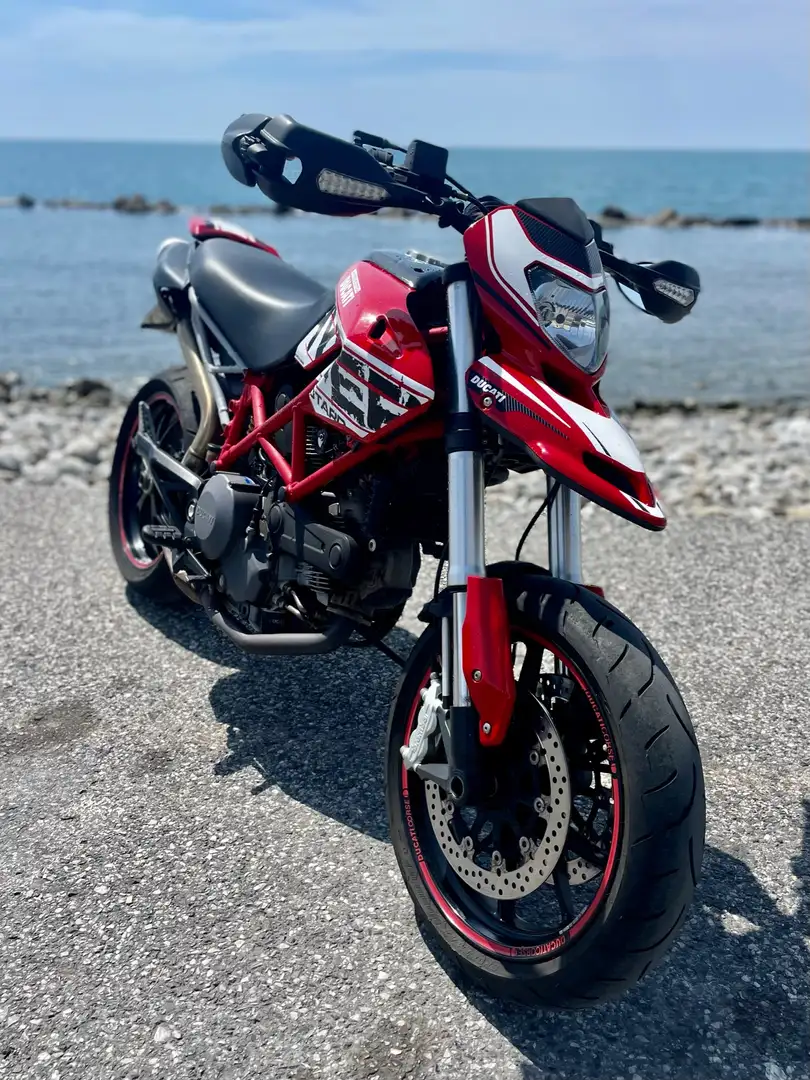 Ducati Hypermotard 796 Rojo - 2