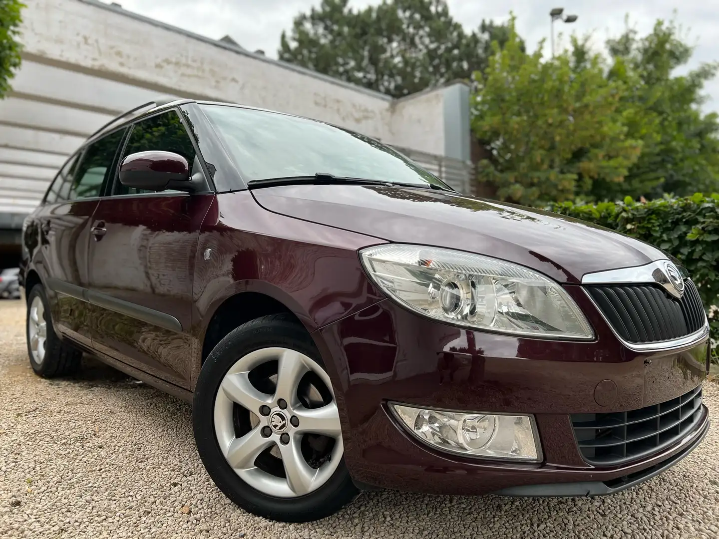 Skoda Fabia 1.2 CR TDi Elegance DPF Brun - 1