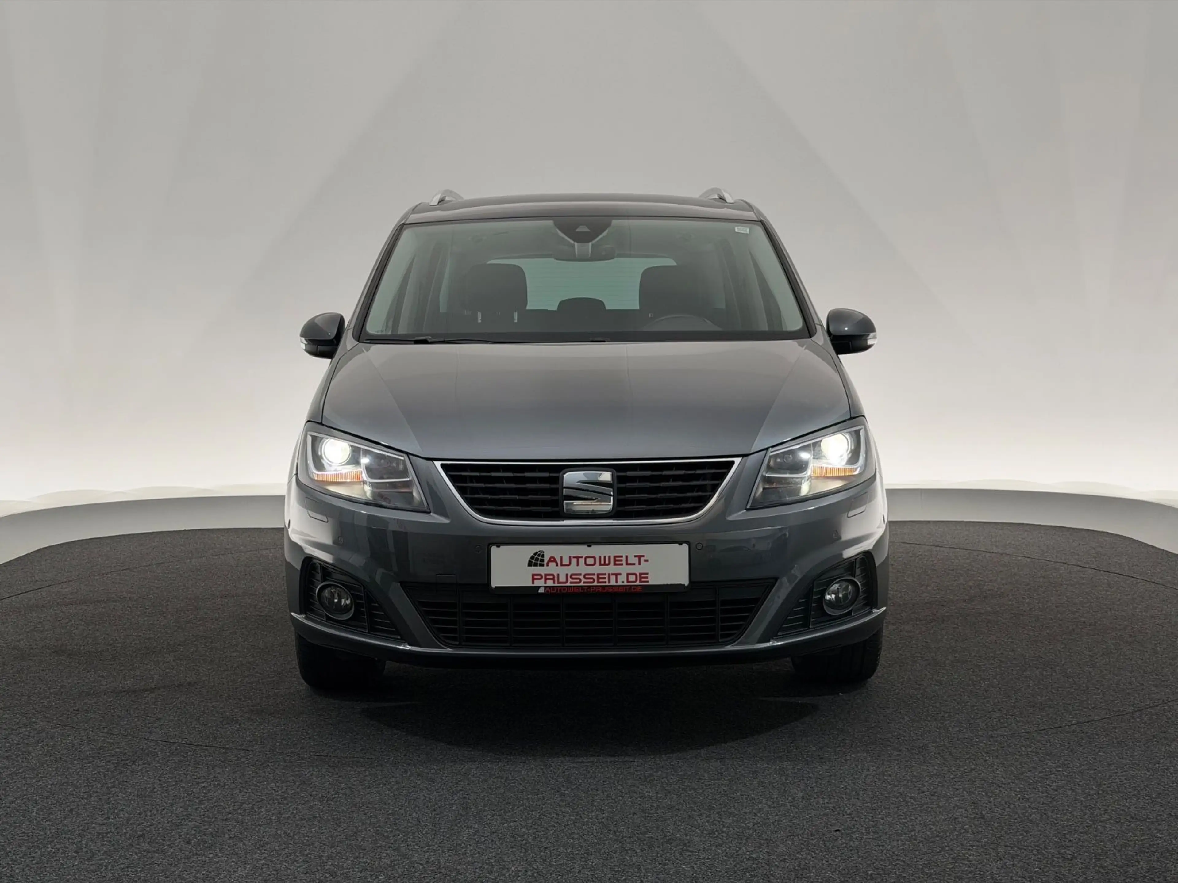 SEAT Alhambra 2.0*XCELLENCE*XENON-7.STZ-AHK-ACC-R.KAM — photo 2