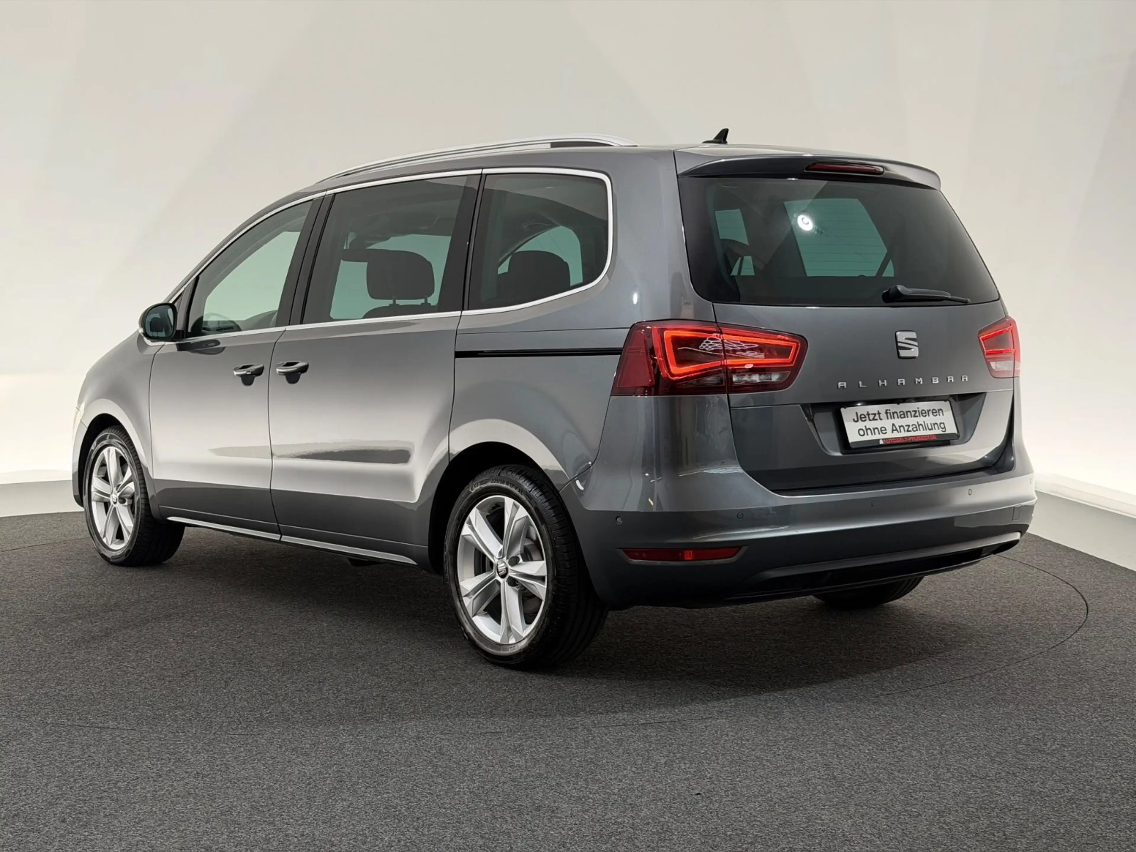 SEAT Alhambra 2.0*XCELLENCE*XENON-7.STZ-AHK-ACC-R.KAM — photo 5