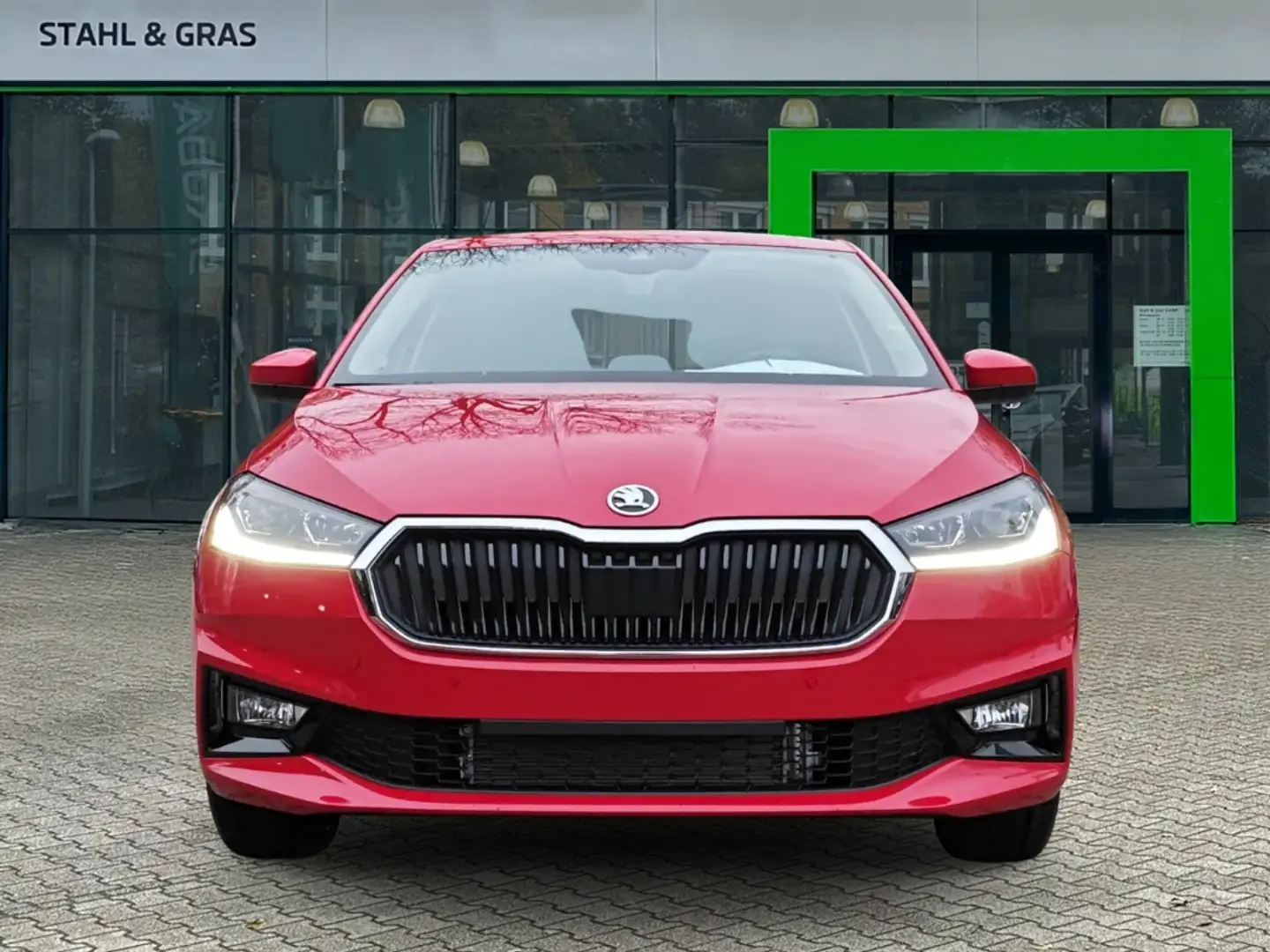 Skoda Fabia Drive 1,0 TSI 7-Gang-DSG digitales Cockpit LED ACC Rouge - 2