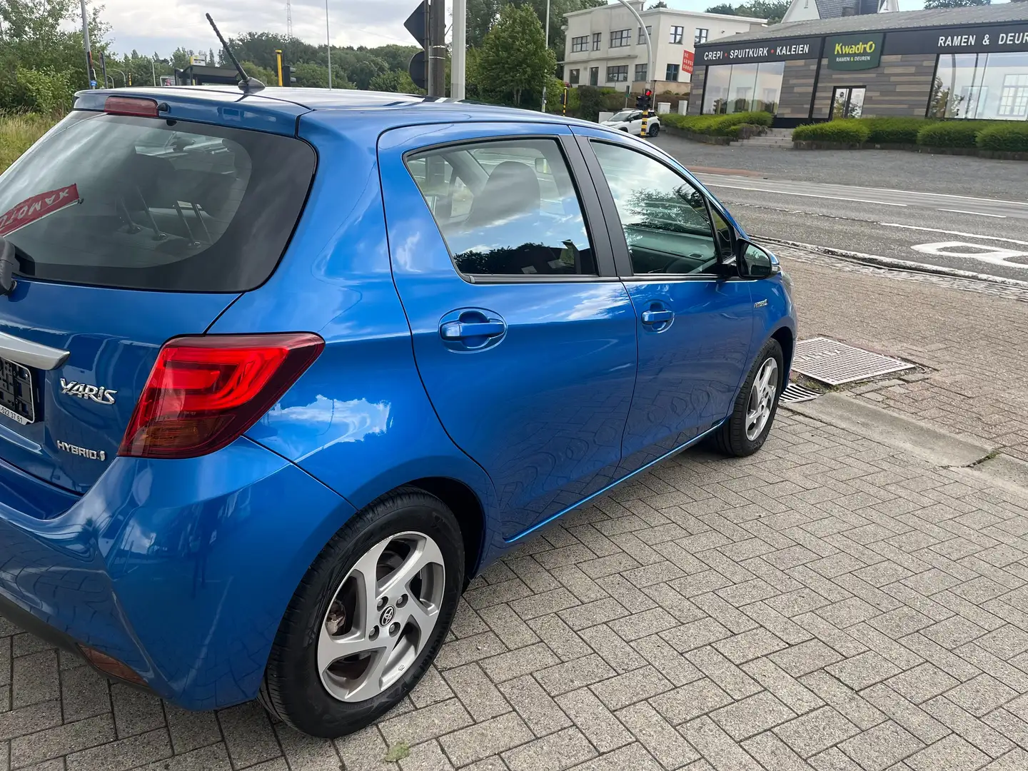 Toyota Yaris 1.5i VVT-i Hybrid Comfort E-CVT Garantie Azul - 2