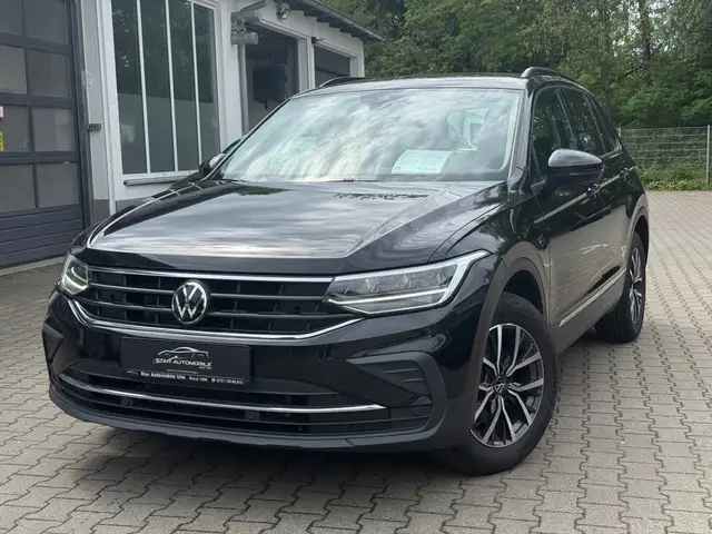 Volkswagen Tiguan Life+AHK*Ergo Sitze*LED*PDC*Ambiente Paket*uvm