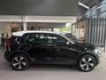 Volvo XC40 D4 AWD Momentum LED Pano 360Cam AHK Zwart - thumbnail 4