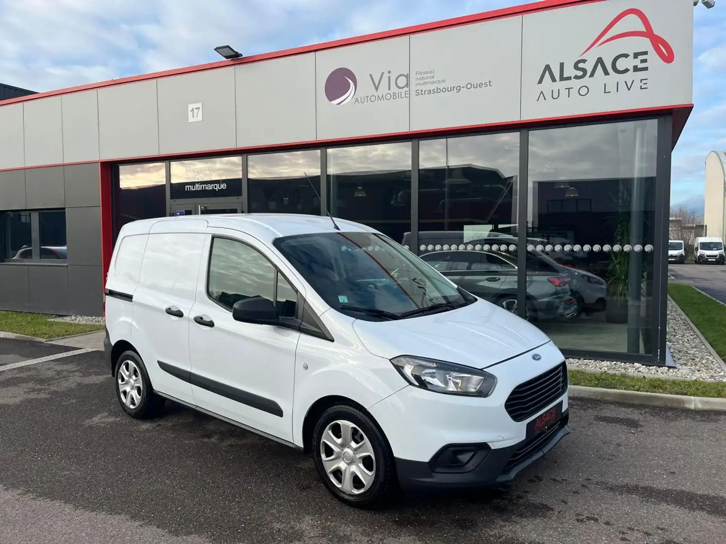 Ford Transit Courier 1.0 EcoBoost 100 Ambiente - 12 990 HT - CAMERA / CARPLAY Alb - 1