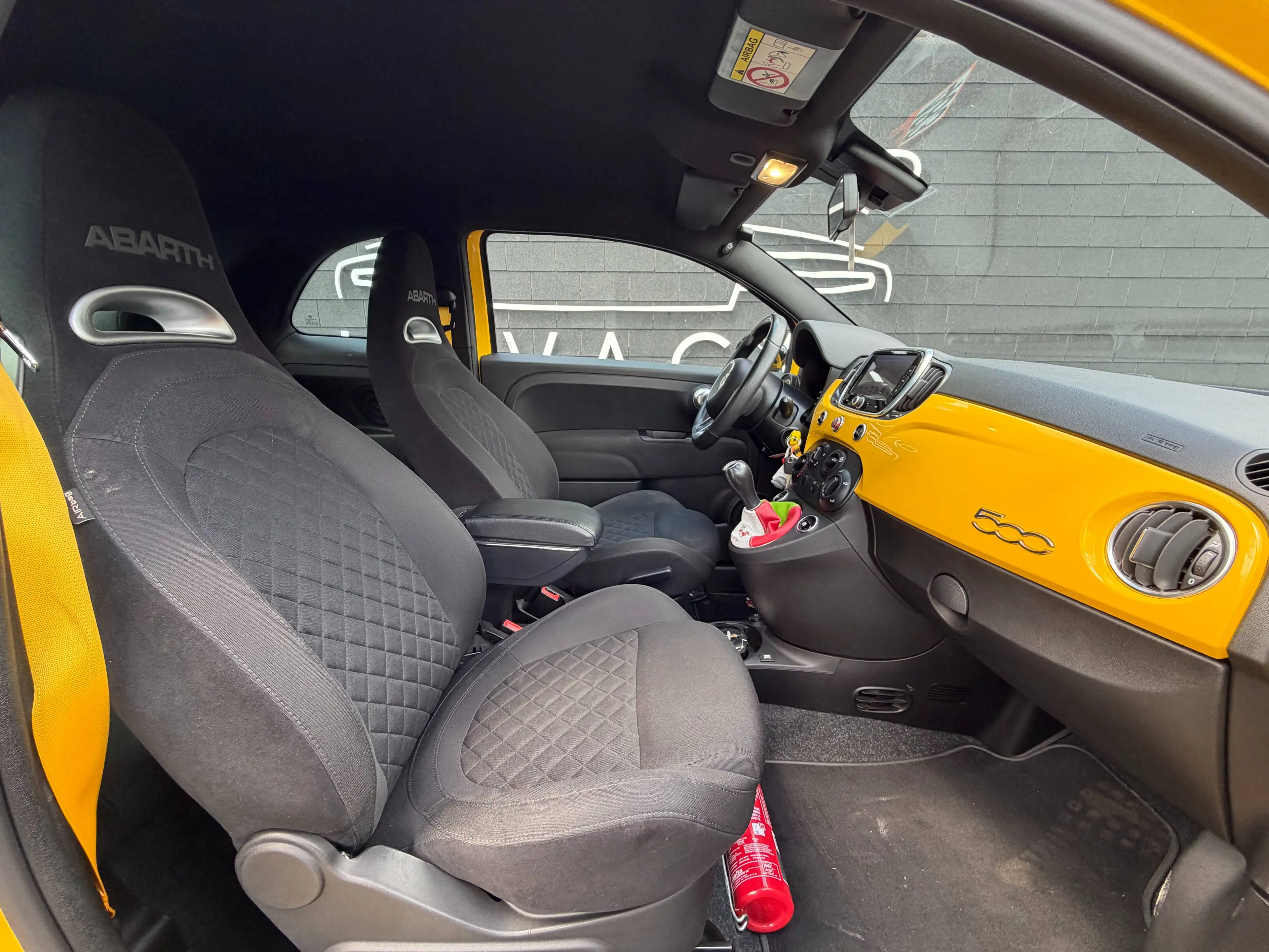 Abarth 595 1.4 T-Jet+AIRCO+CAMERA+ECRAN+JANTES+EURO 6D-T — photo 11