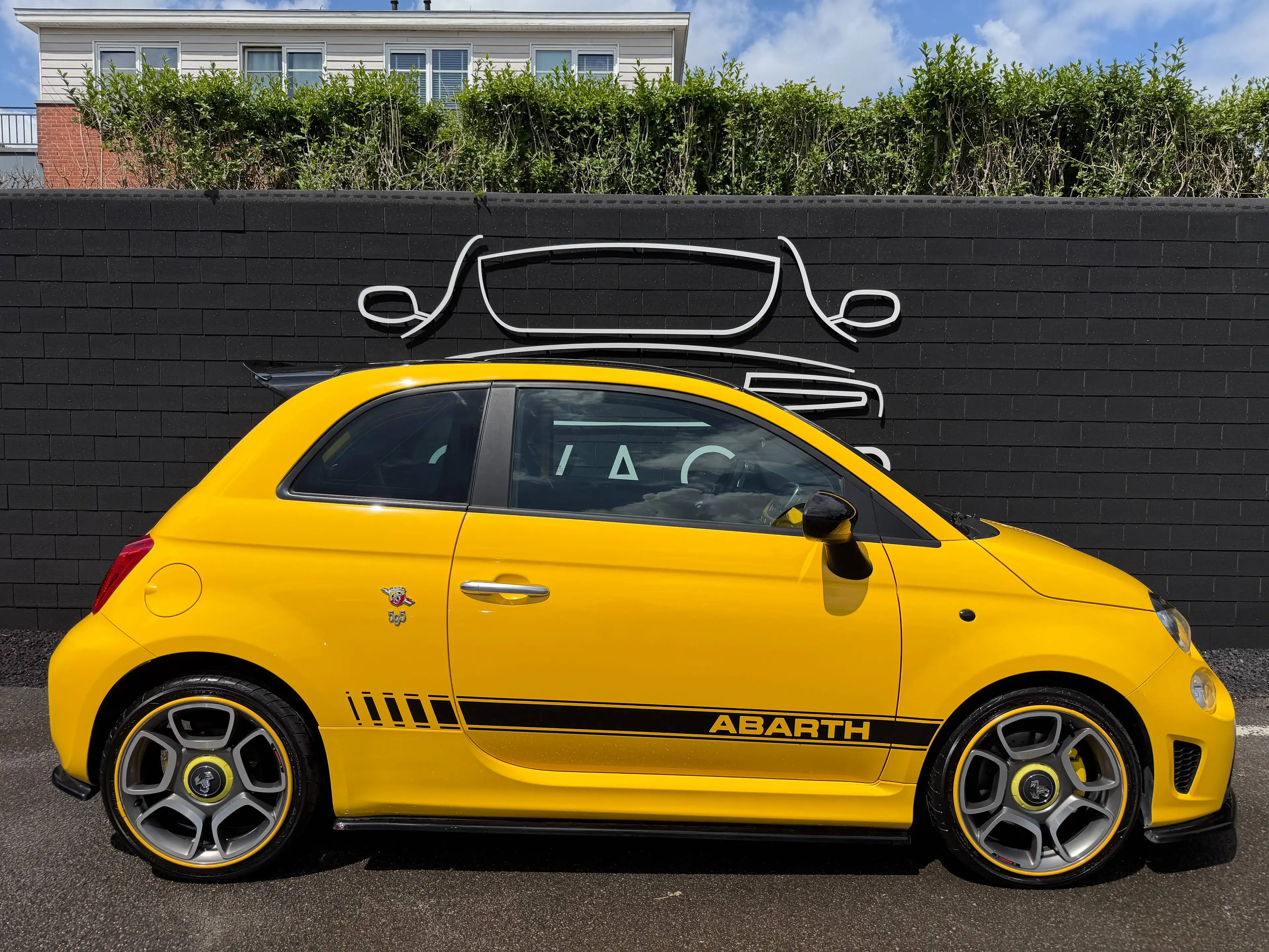 Abarth 595 1.4 T-Jet+AIRCO+CAMERA+ECRAN+JANTES+EURO 6D-T — photo 6