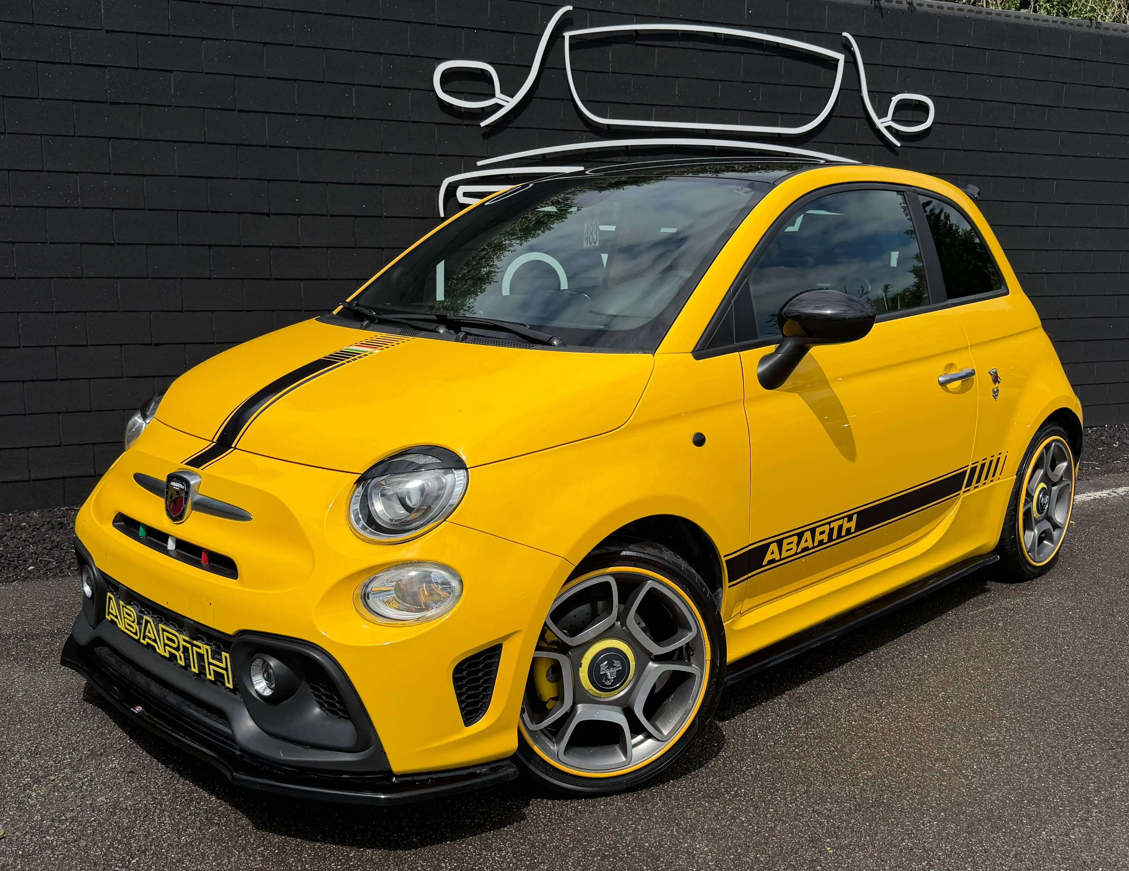 Abarth 595 1.4 T-Jet+AIRCO+CAMERA+ECRAN+JANTES+EURO 6D-T
