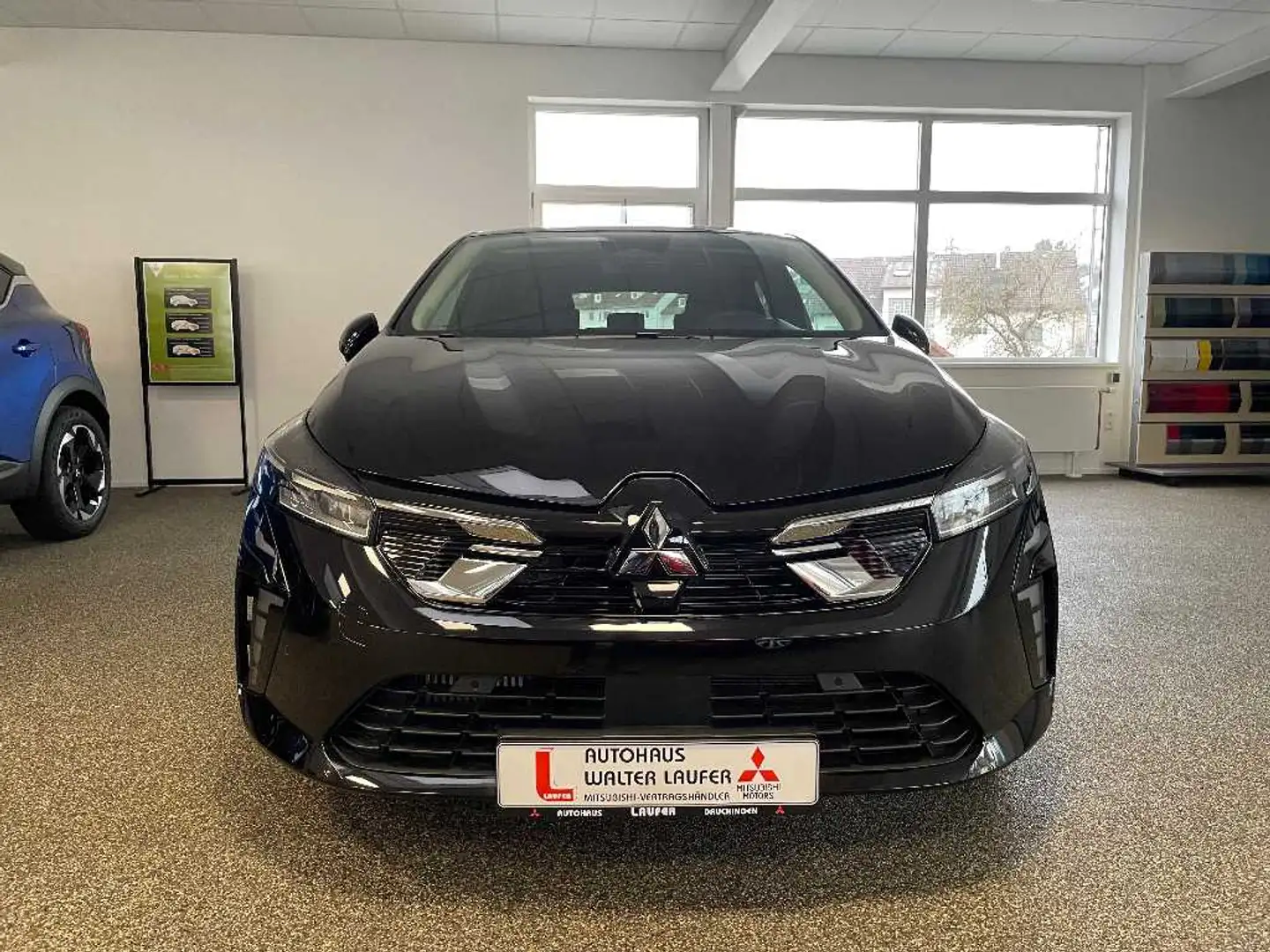 Mitsubishi Colt PLUS 1.0 T-Benziner 6-Gang Schwarz - 1