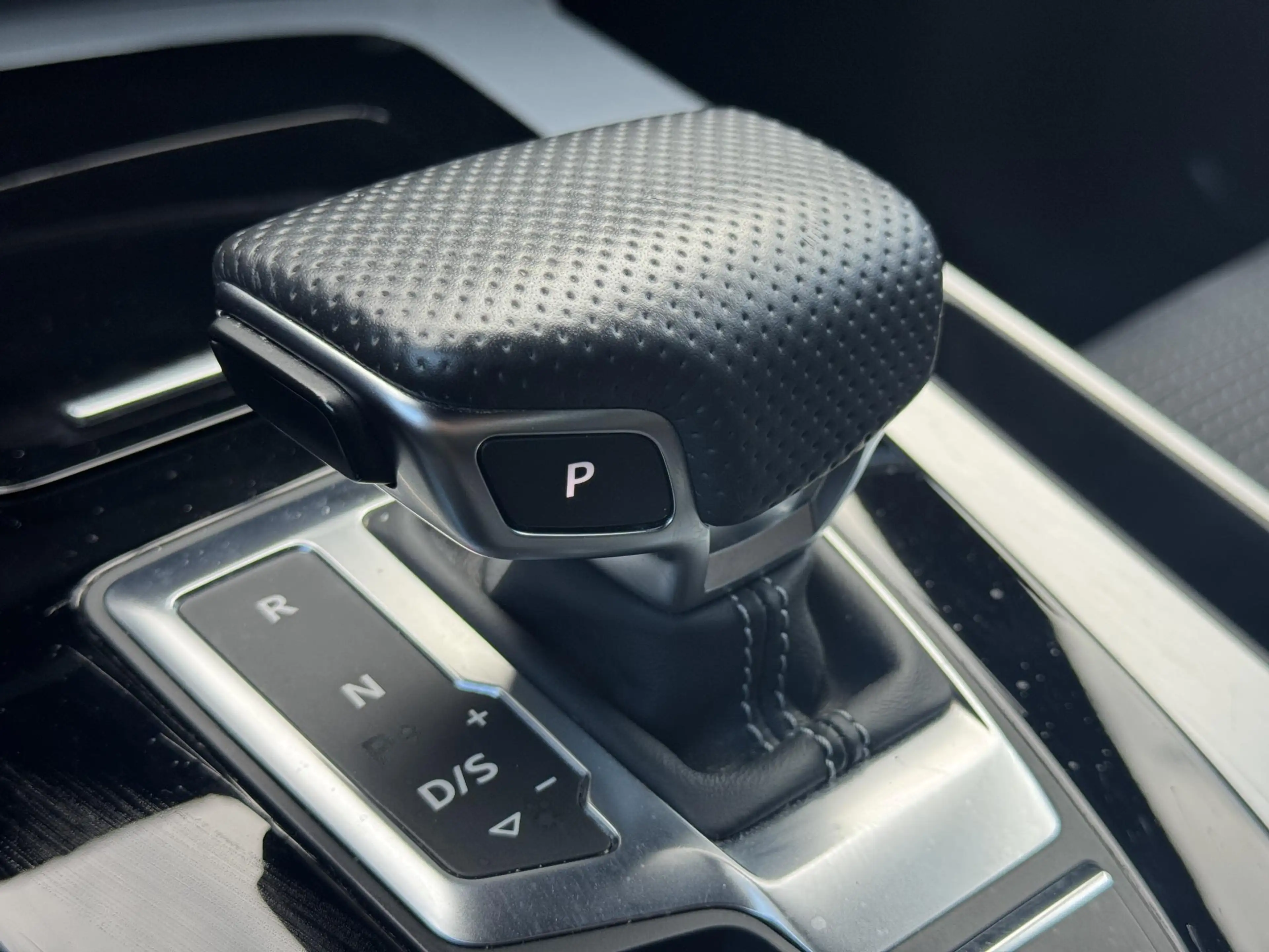 Audi Q5 55 TFSI e S edition Matrix | Virtual | CarPlay — photo 35