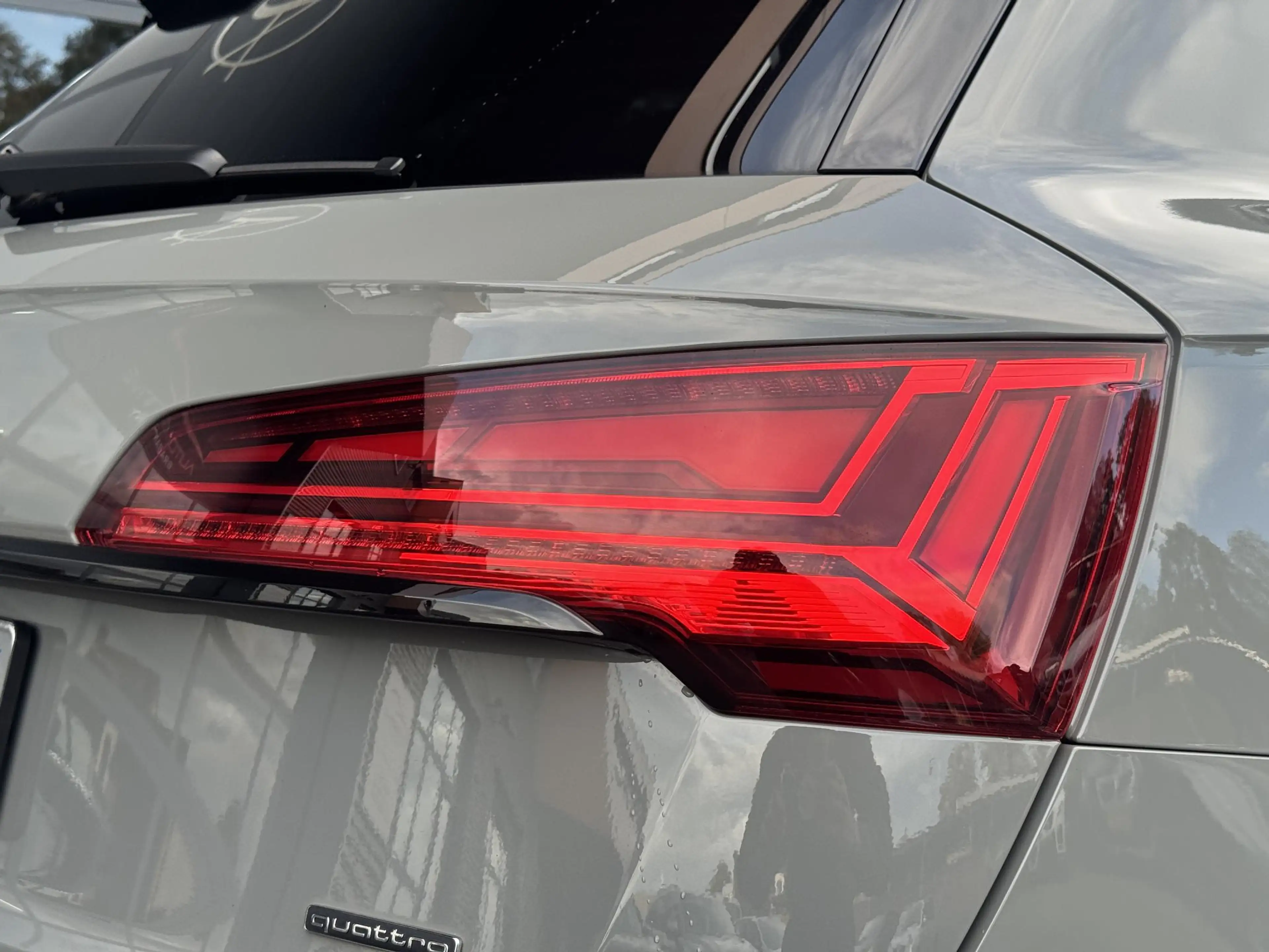 Audi Q5 55 TFSI e S edition Matrix | Virtual | CarPlay — photo 37