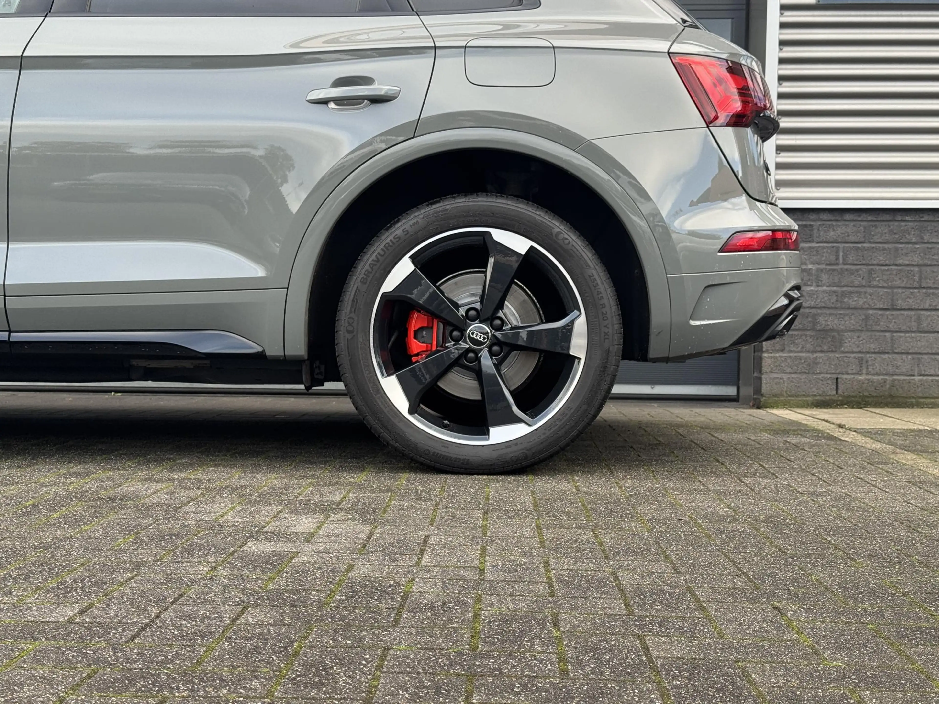 Audi Q5 55 TFSI e S edition Matrix | Virtual | CarPlay — photo 13