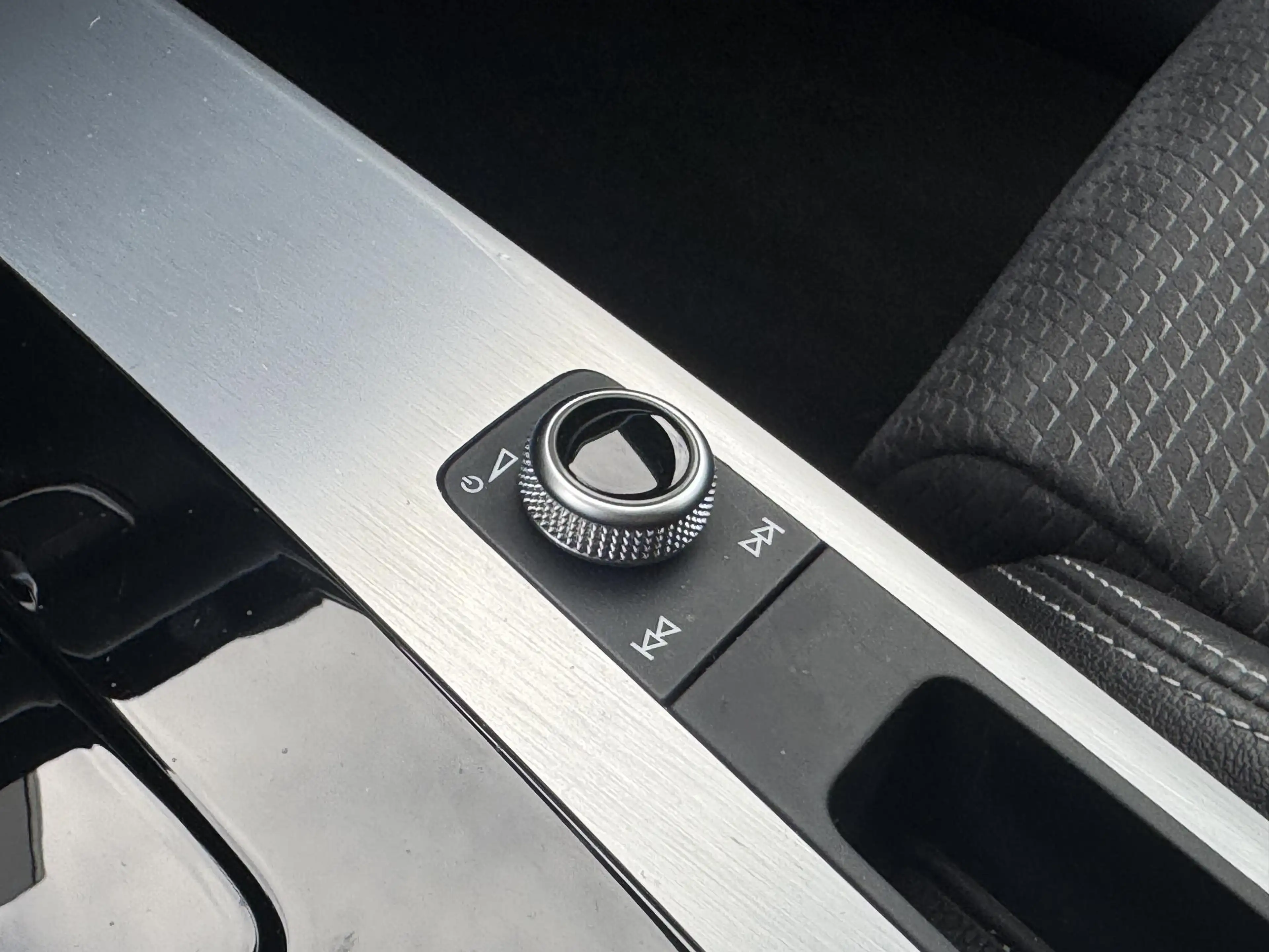 Audi Q5 55 TFSI e S edition Matrix | Virtual | CarPlay — photo 34