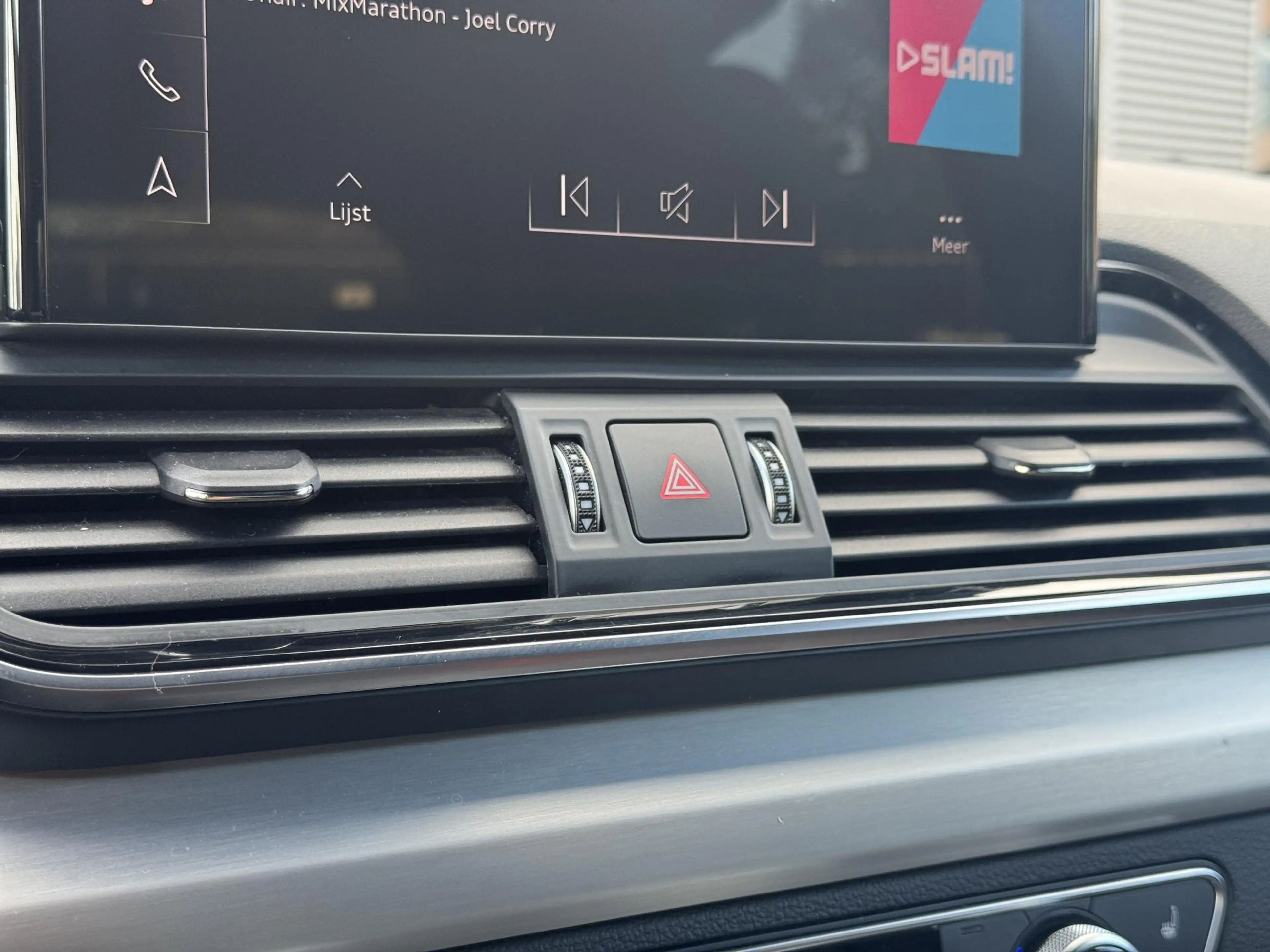 Audi Q5 55 TFSI e S edition Matrix | Virtual | CarPlay — photo 31