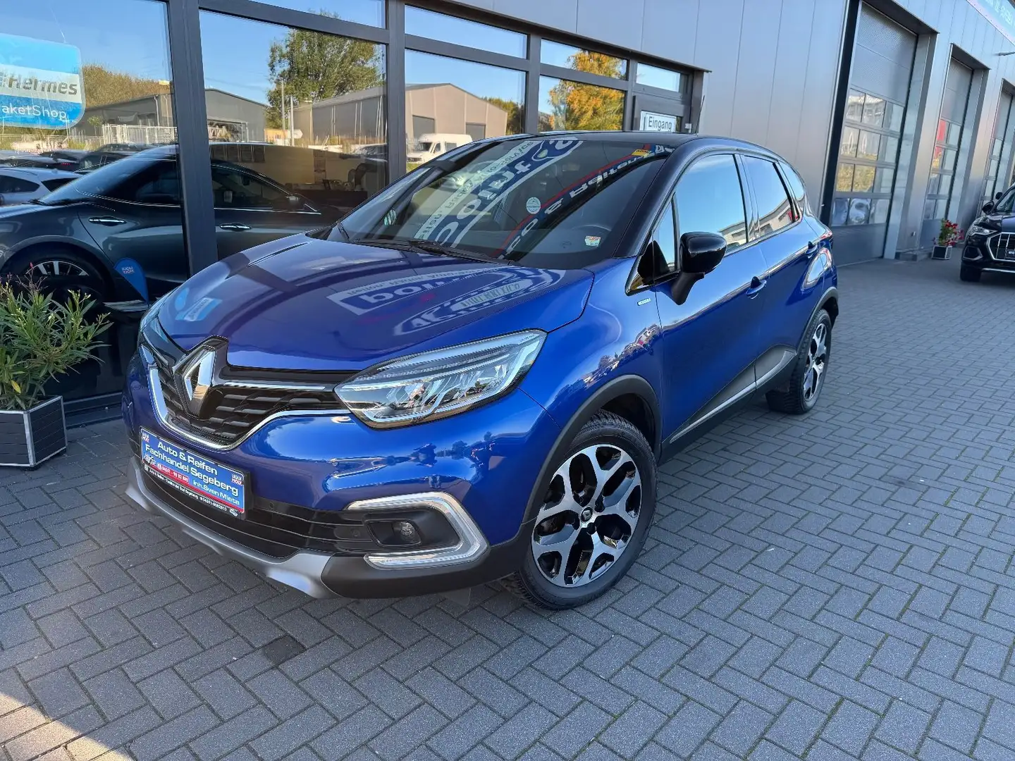 Renault Captur 1.3TCE Version S*LED*NAVI*KAMERA* Zwart - 1