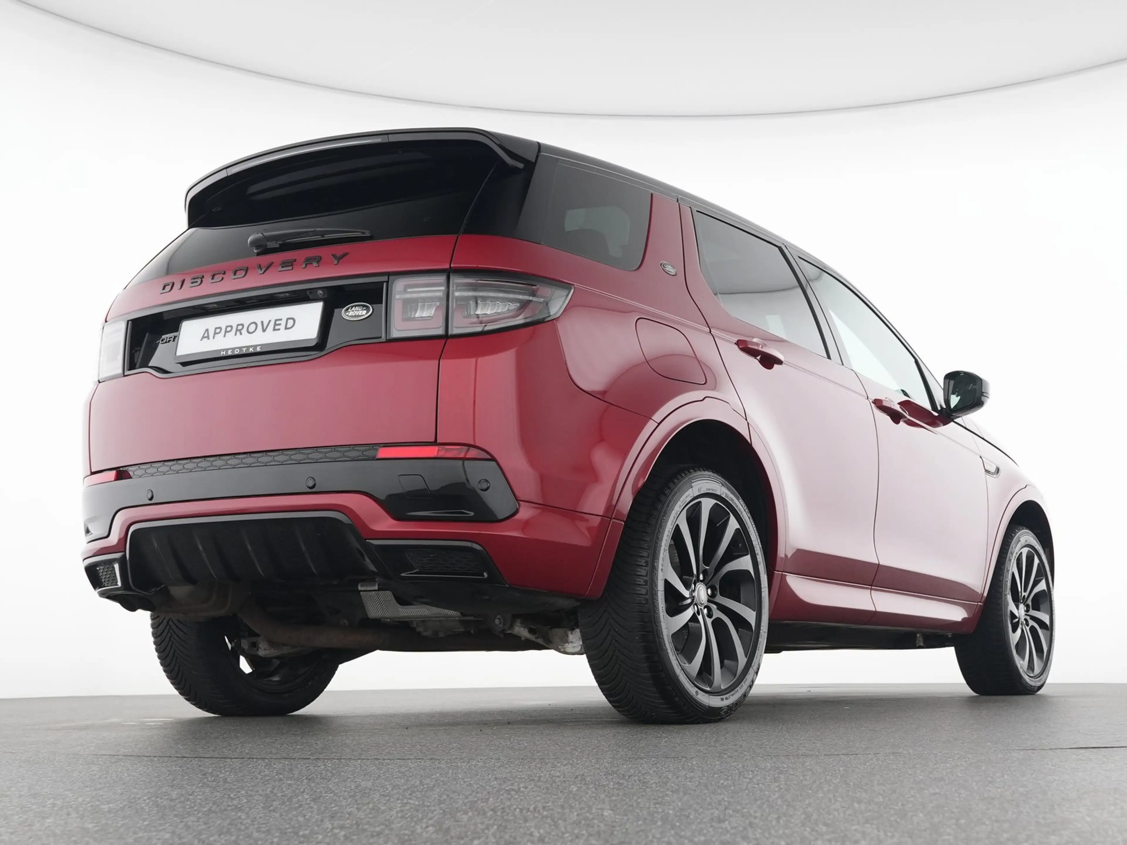Land Rover Discovery Sport D200 AWD R-Dynamic SE — photo 8