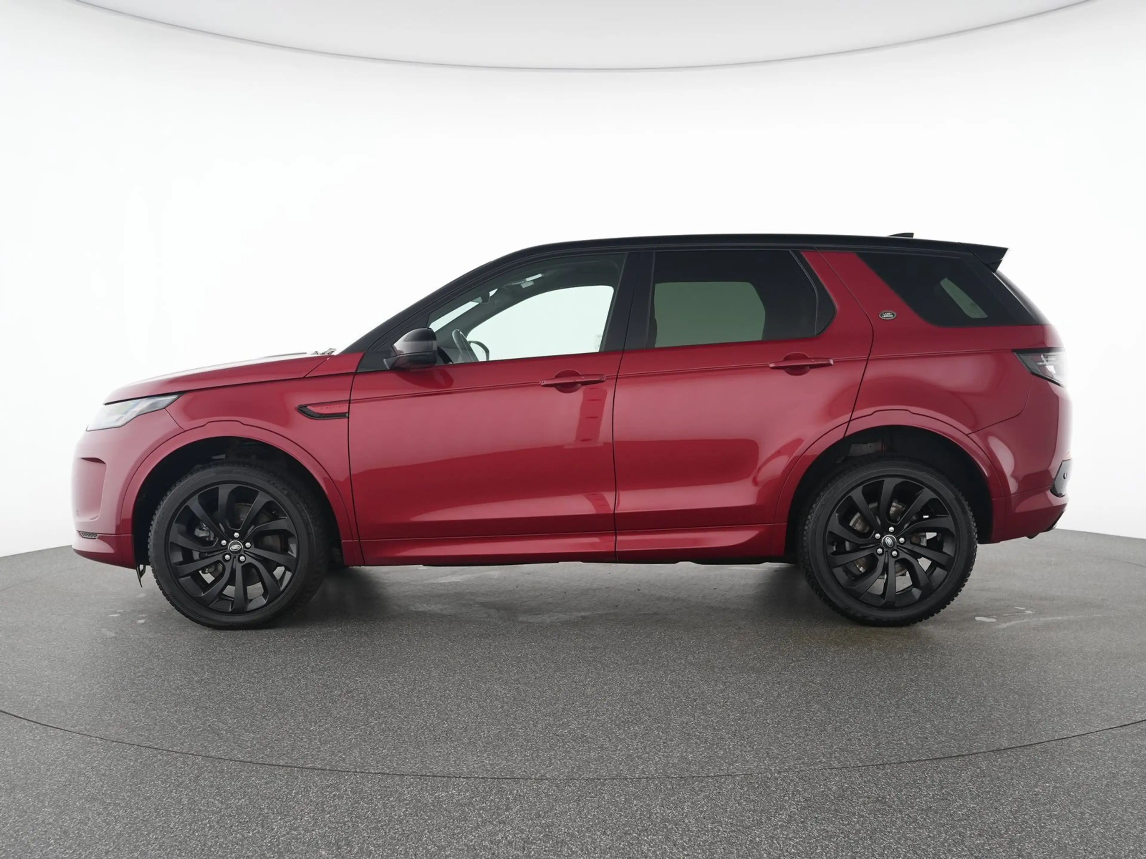 Land Rover Discovery Sport D200 AWD R-Dynamic SE — photo 11