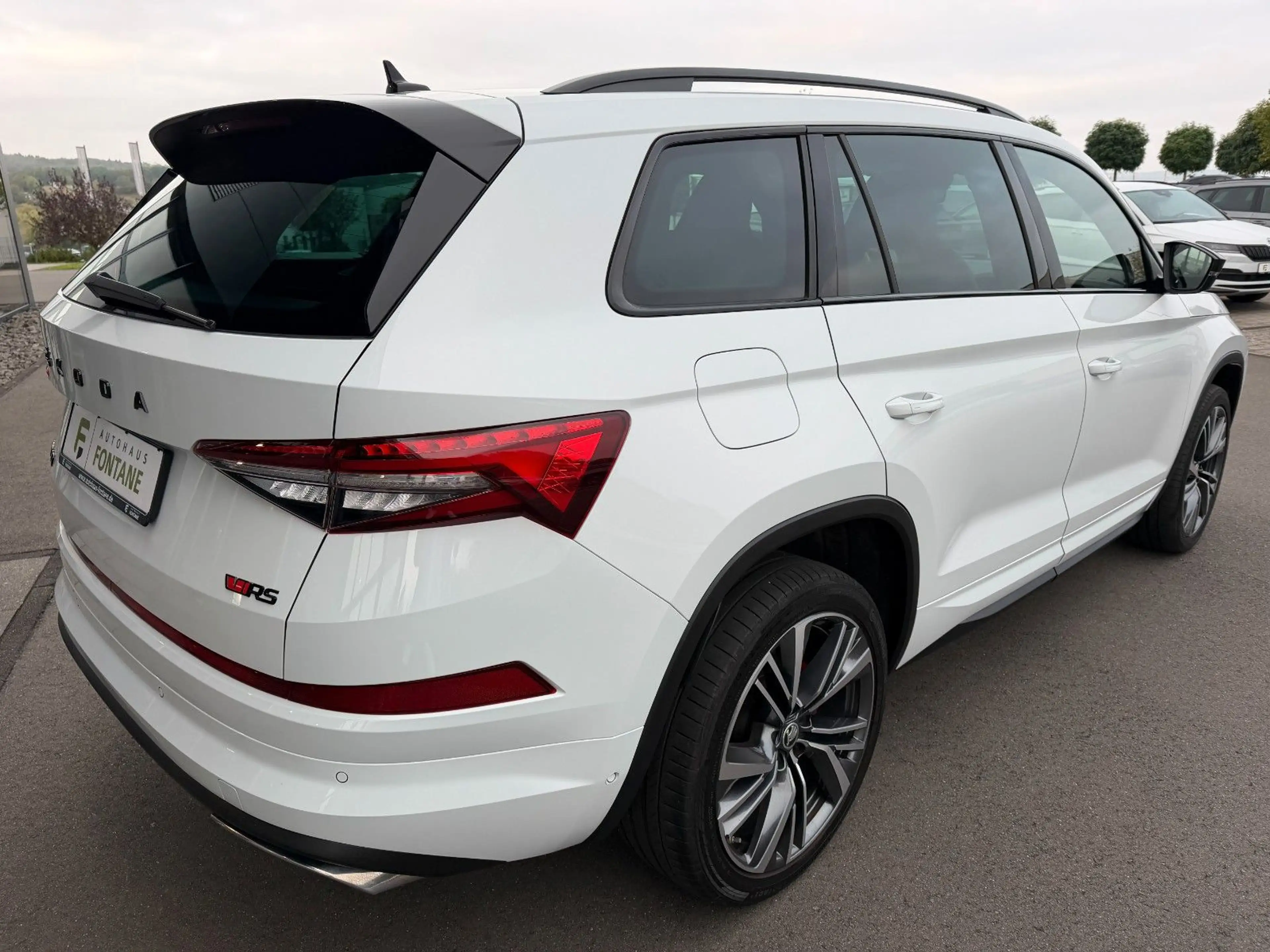 Skoda Kodiaq 2,0TSi RS AHK Columbus DCC Memory ACC — photo 7