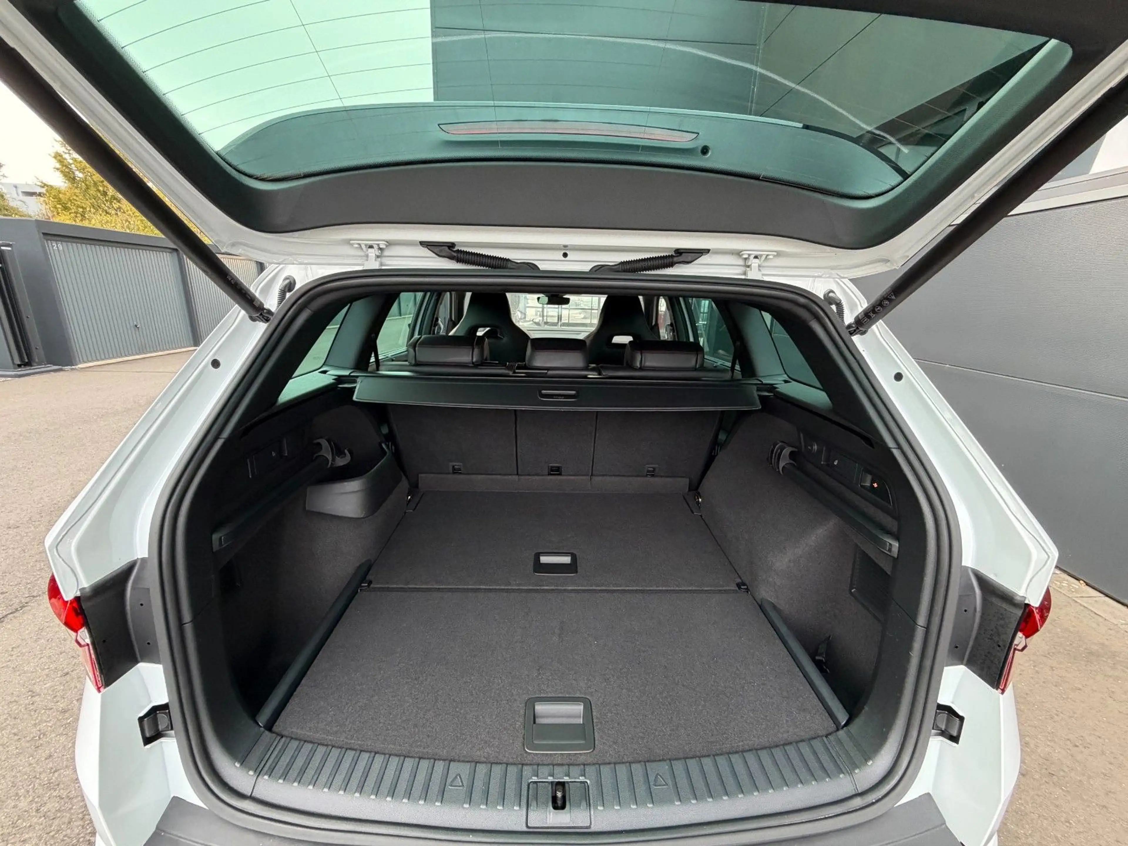Skoda Kodiaq 2,0TSi RS AHK Columbus DCC Memory ACC — photo 14