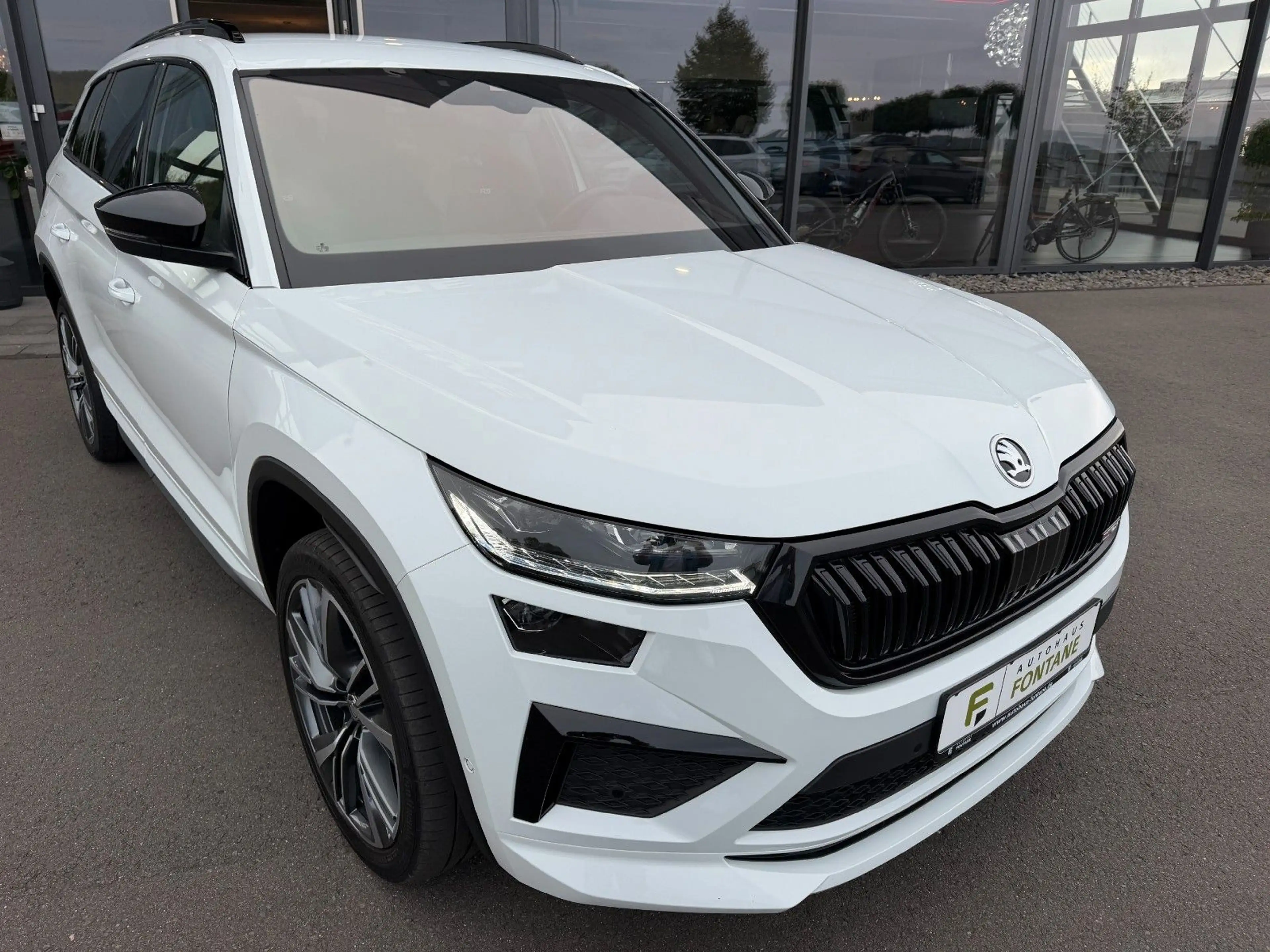 Skoda Kodiaq 2,0TSi RS AHK Columbus DCC Memory ACC — photo 4