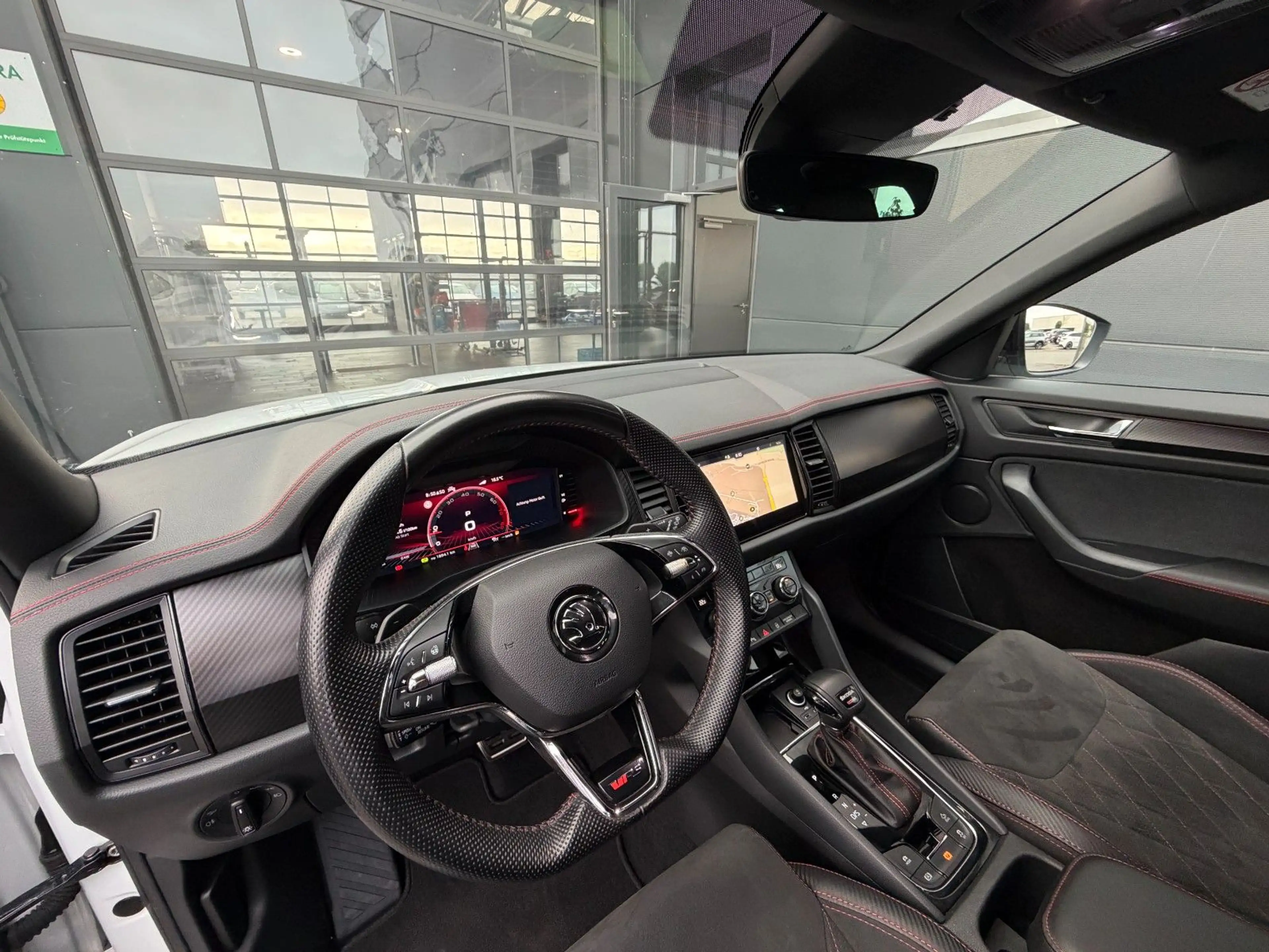 Skoda Kodiaq 2,0TSi RS AHK Columbus DCC Memory ACC — photo 12