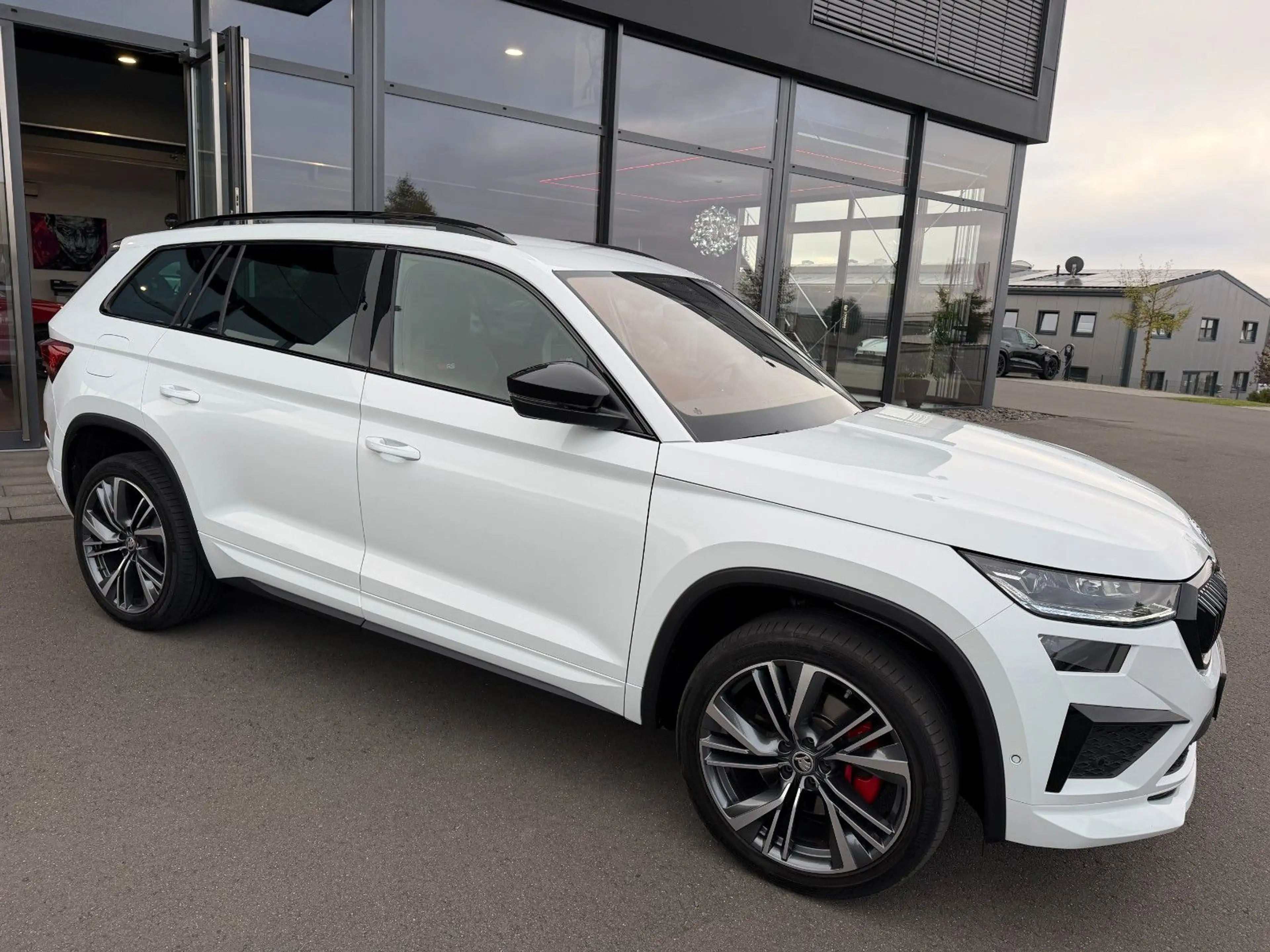 Skoda Kodiaq 2,0TSi RS AHK Columbus DCC Memory ACC — photo 5