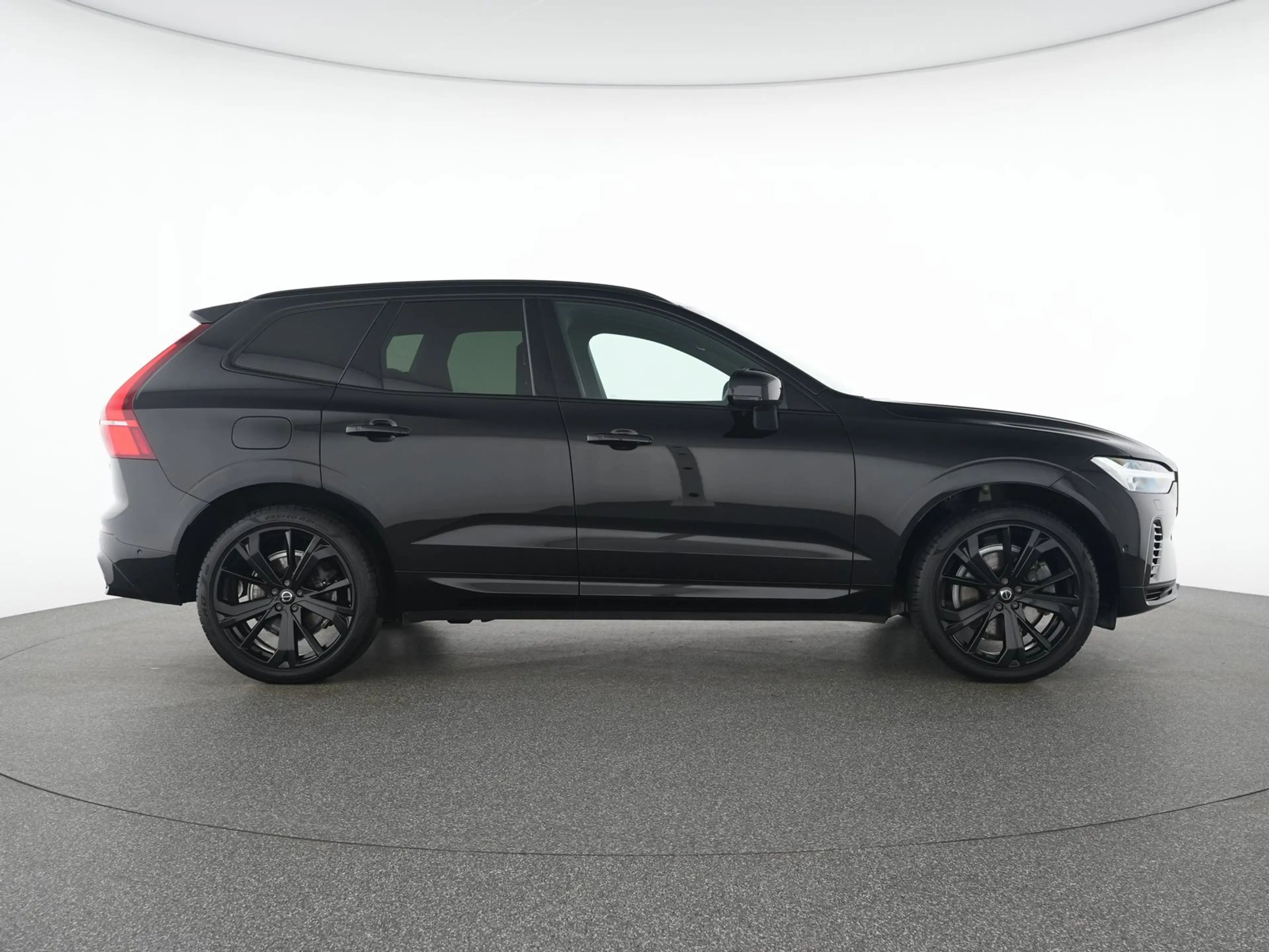 Volvo XC60 T8 AWD Plus Black Edition 360°KAMERA*H&K*21 — photo 12