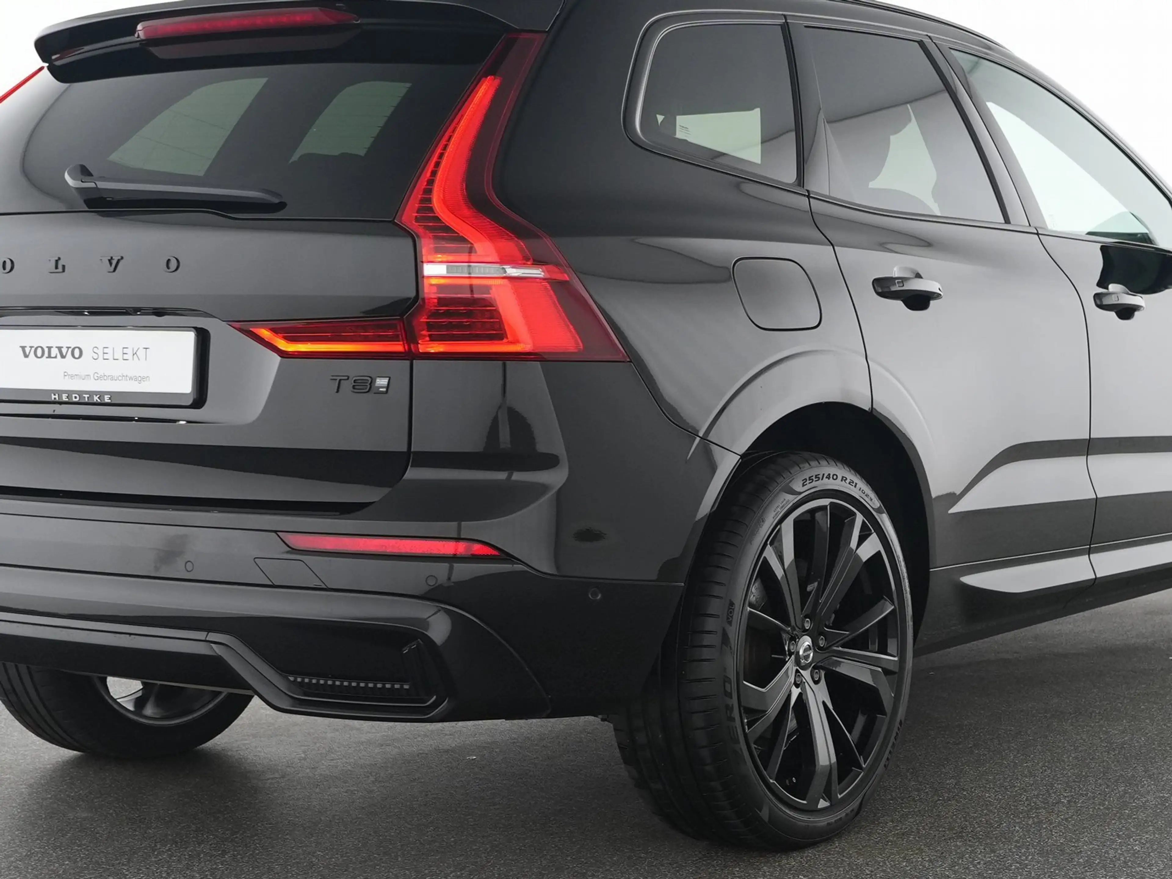 Volvo XC60 T8 AWD Plus Black Edition 360°KAMERA*H&K*21 — photo 10